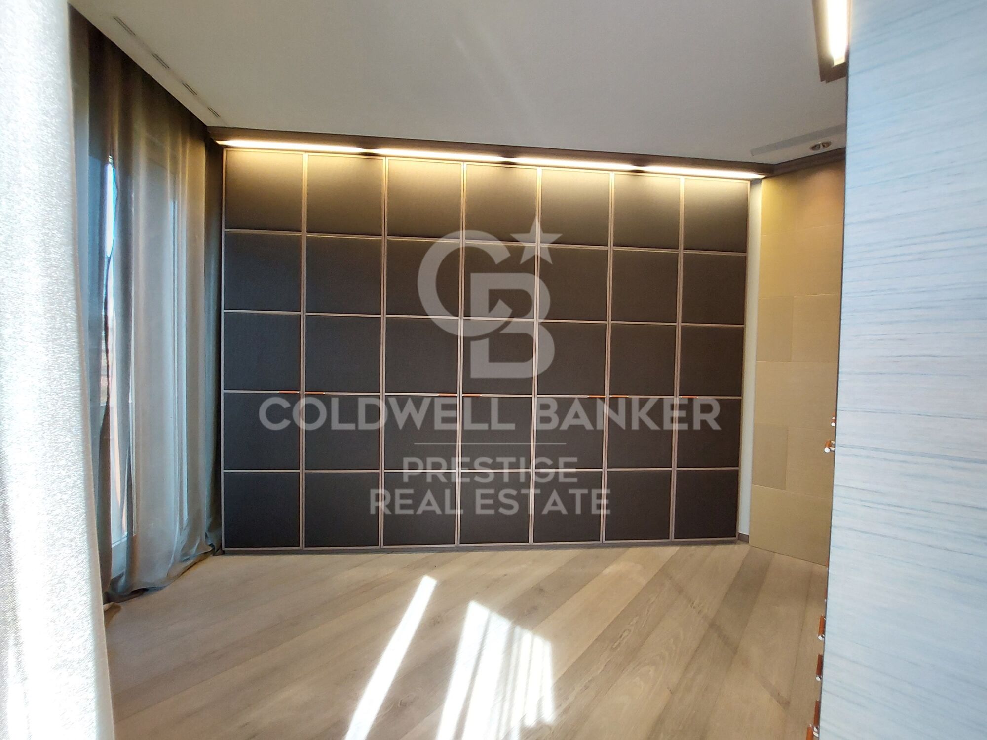 Luxury flat for sale in Barcelona