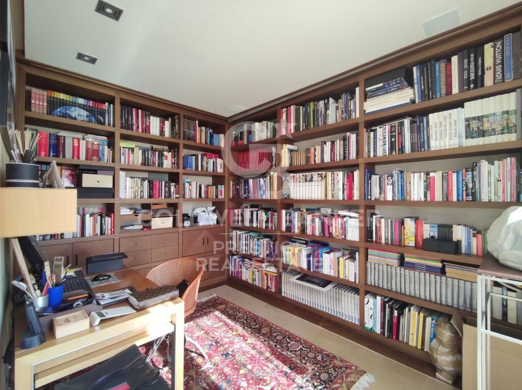 Luxury flat for sale in Barcelona