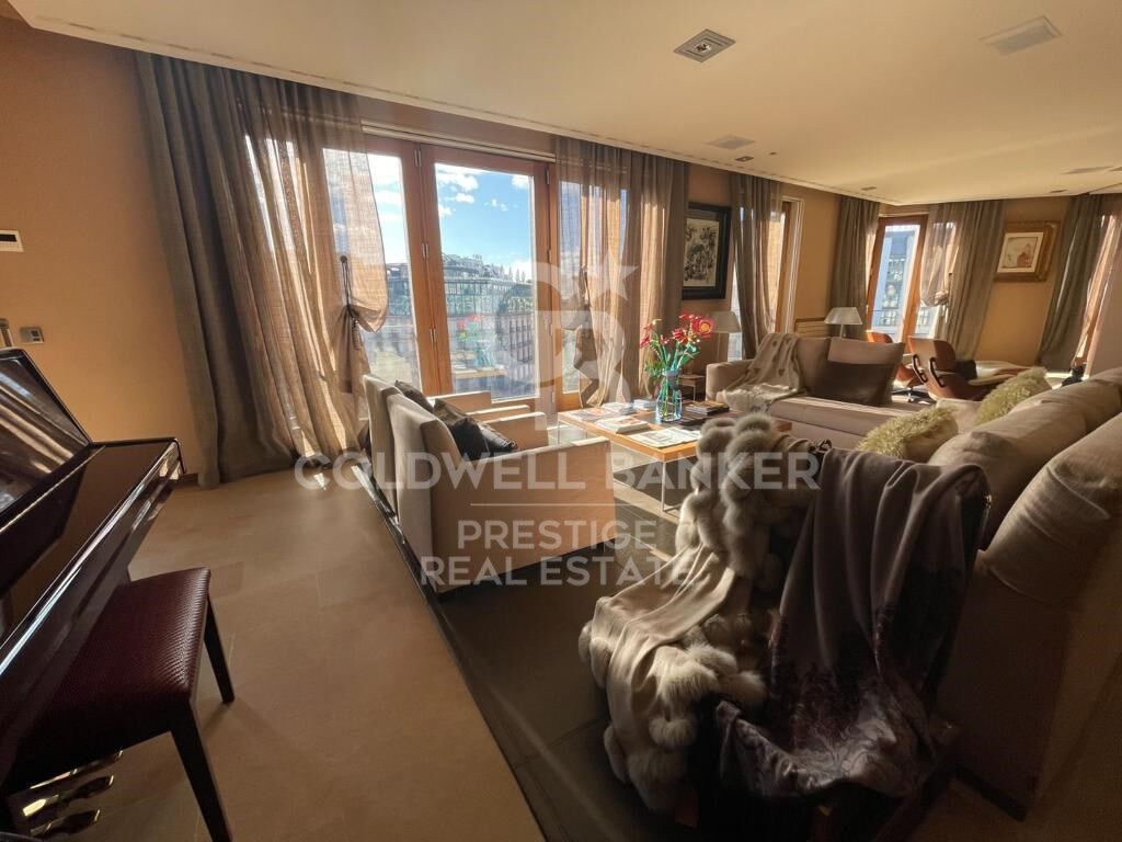 Luxury flat for sale in Barcelona