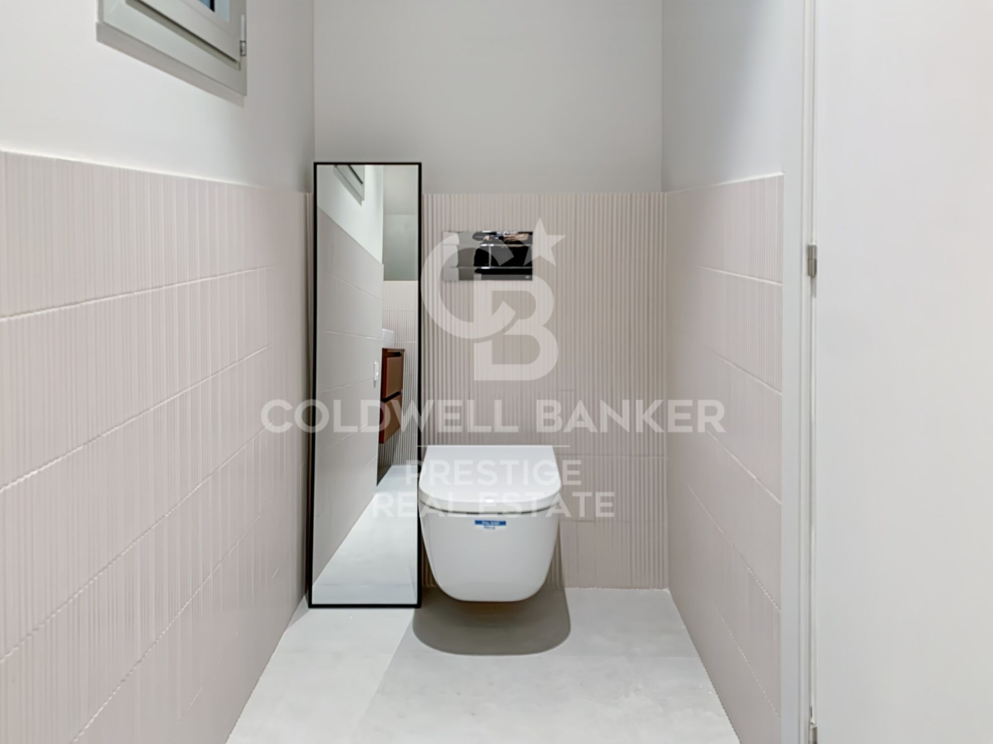 Hochwertig renovierte Wohnung in der Avenida de Sarrià, nur wenige Schritte von Francesc Macià entfernt,Barcelona