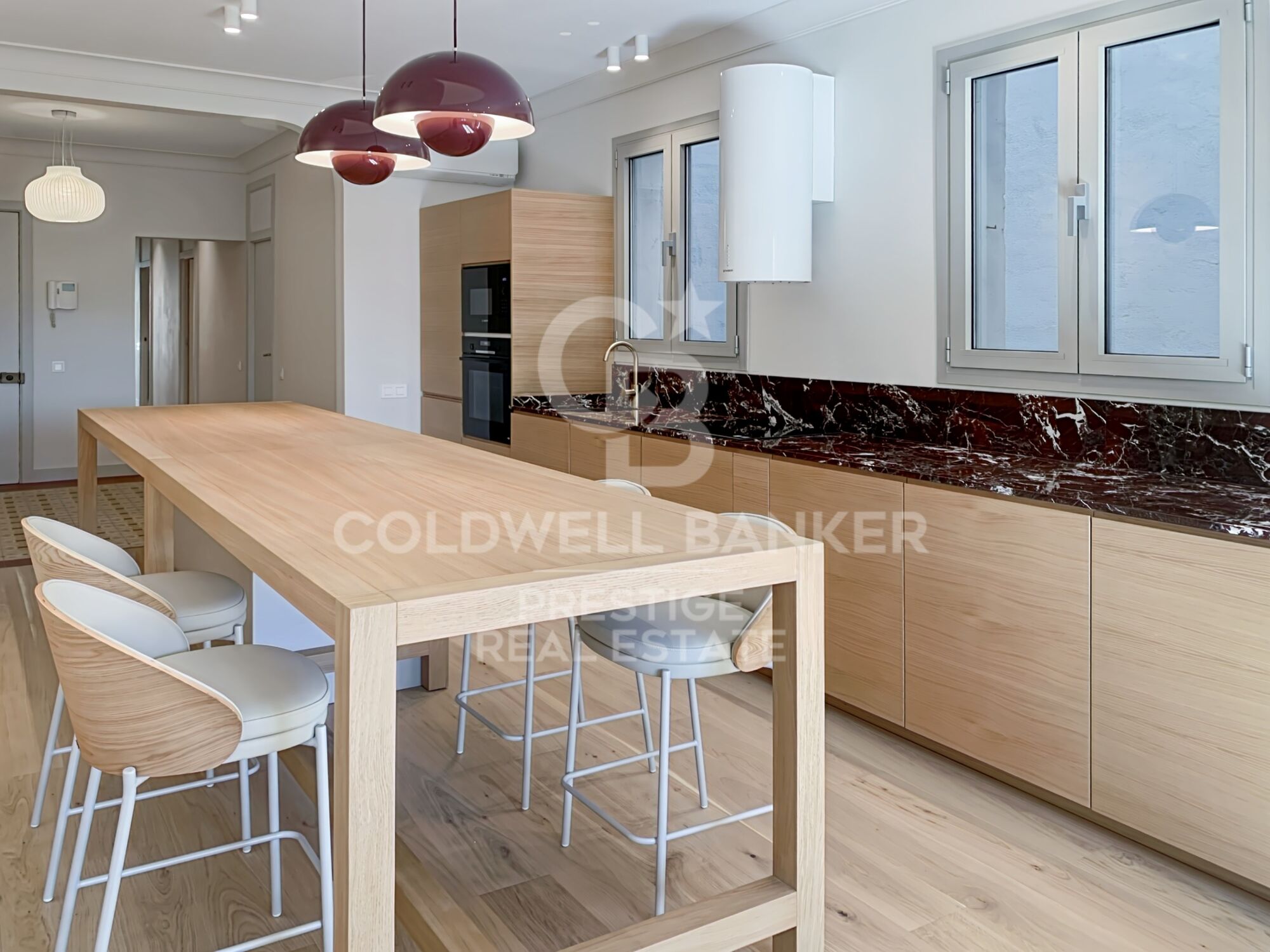 Hochwertig renovierte Wohnung in der Avenida de Sarrià, nur wenige Schritte von Francesc Macià entfernt,Barcelona