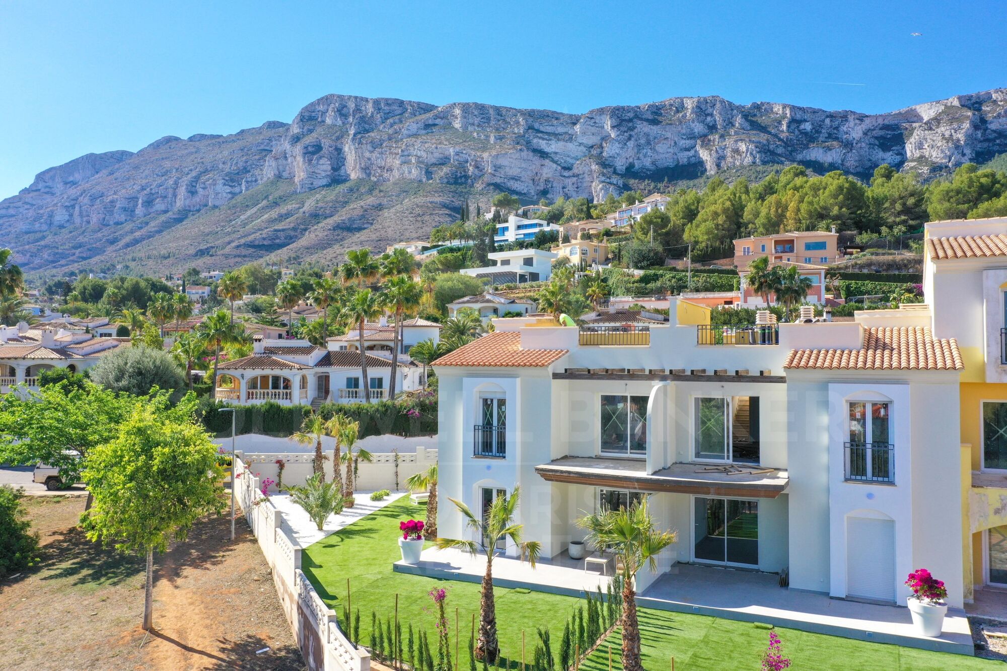 Apartment in Dénia with magnificent terrace a few meters from the beach