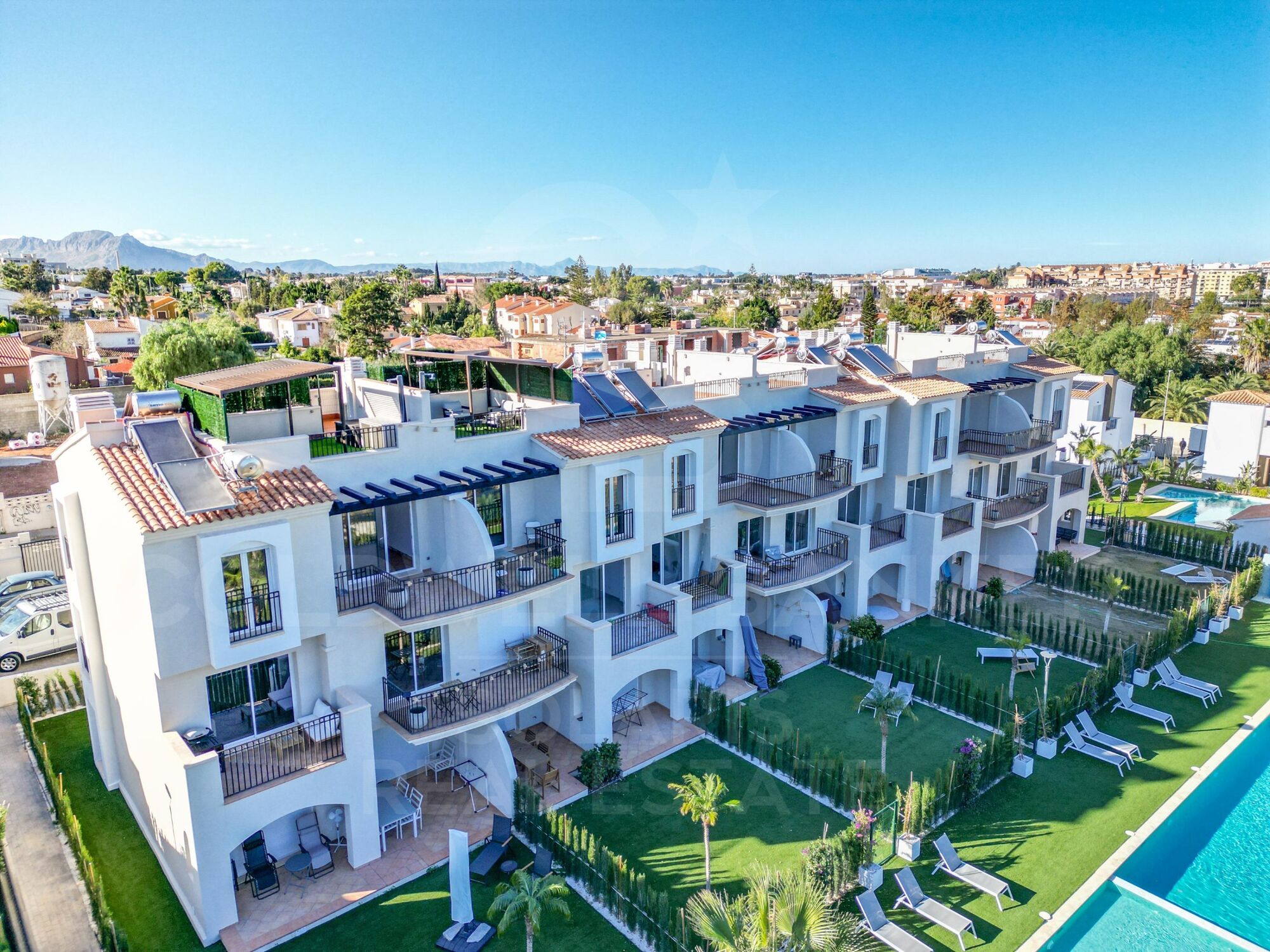 Wohnung in Dénia mit herrlicher Terrasse nur wenige Meter vom Strand entfernt