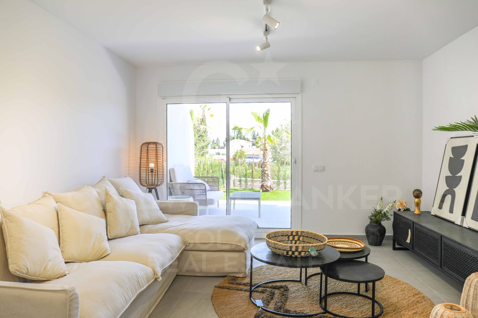 Apartment in Dénia with magnificent terrace a few meters from the beach
