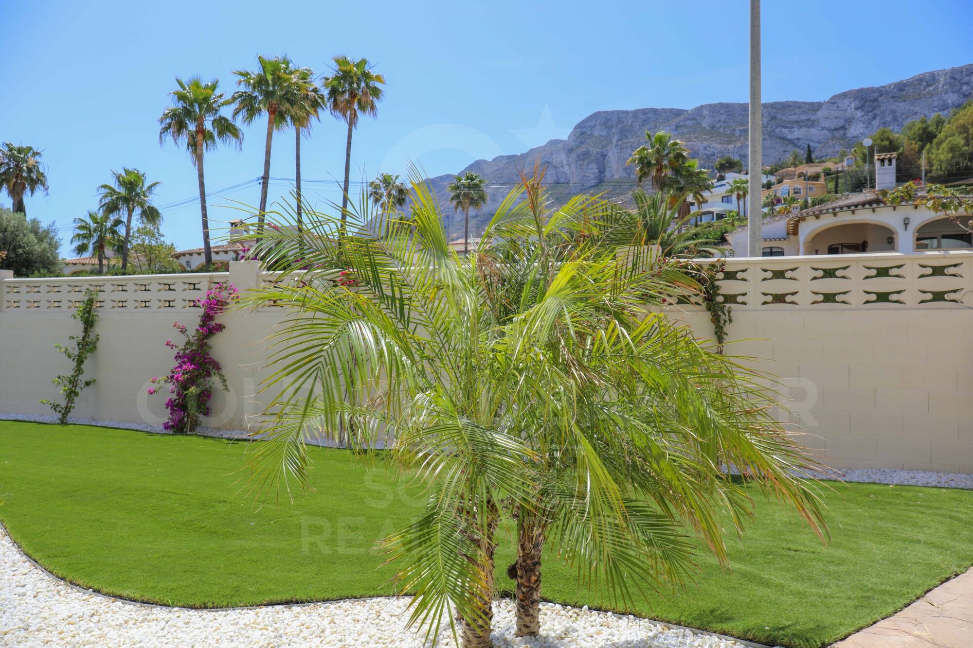Apartment in Dénia with magnificent terrace a few meters from the beach