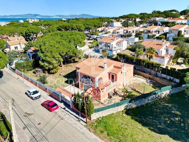 Detached house for sale in l'Escala