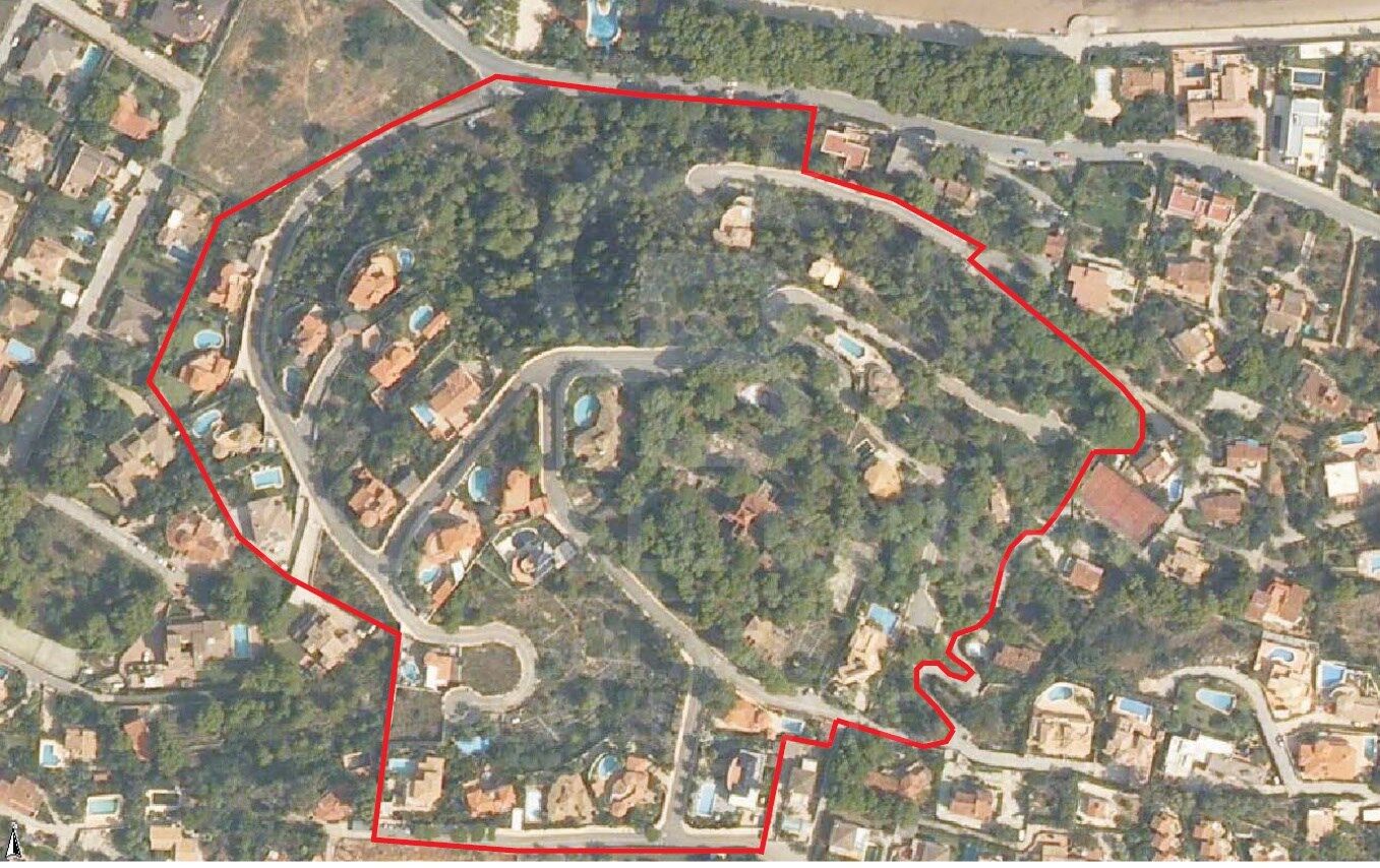 Exclusive Plot with license for two-storey housing project with sea views, Dénia Les Rotes