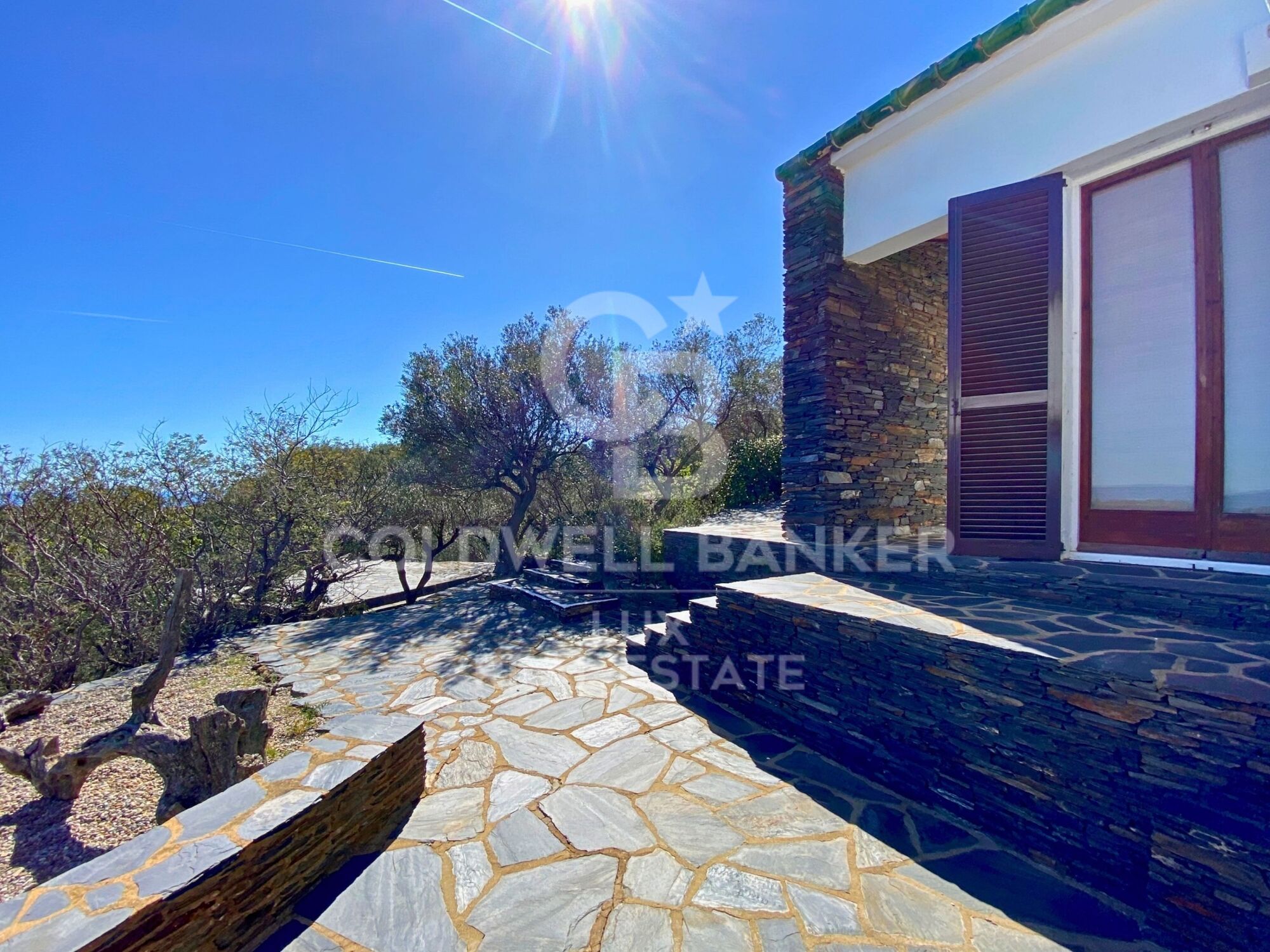 Waterfront property in Cadaqués with sea views, unique in Europe