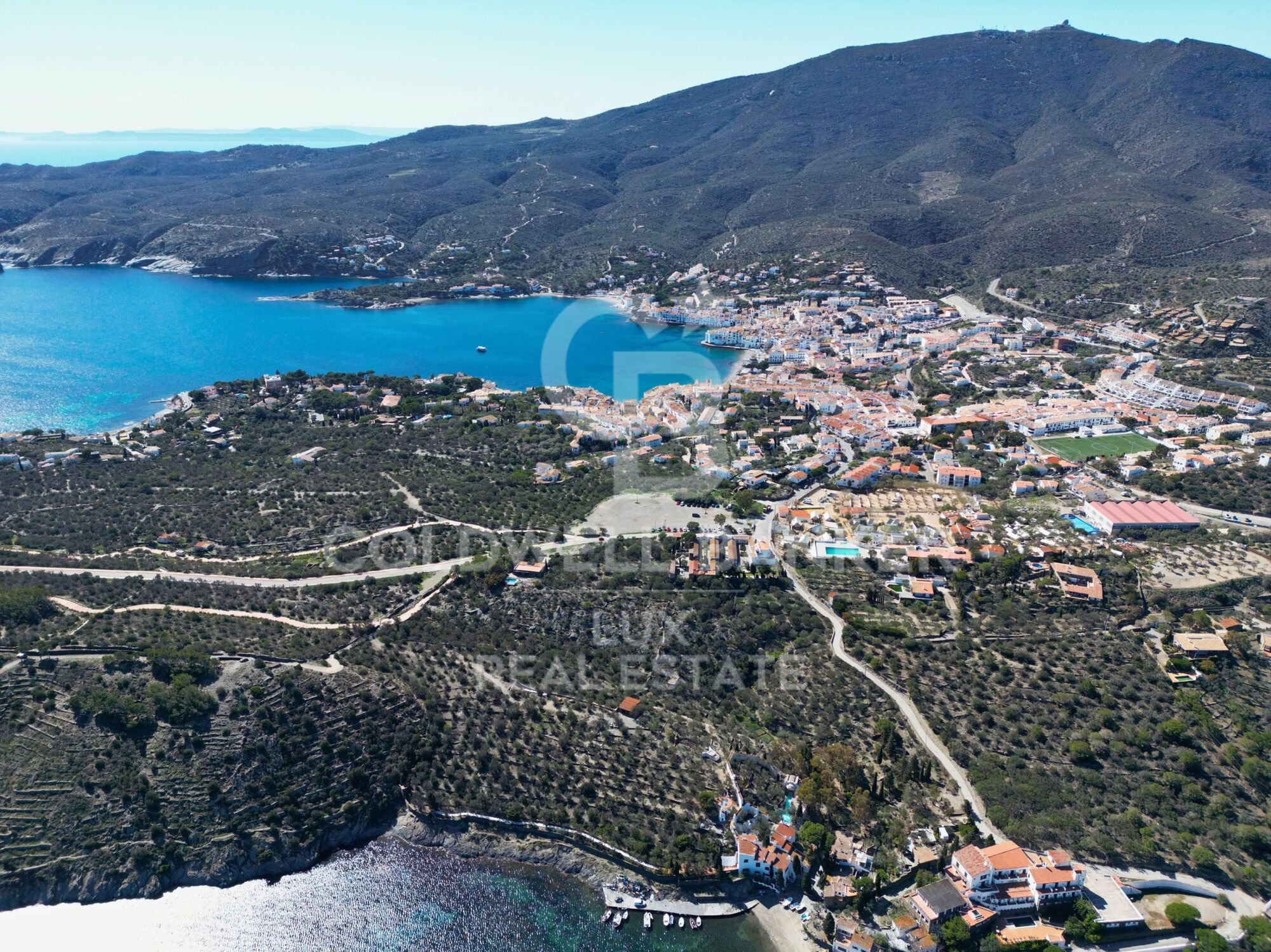 Propriété à Cadaqués pied dans l'eau et vue mer, unique en Europe