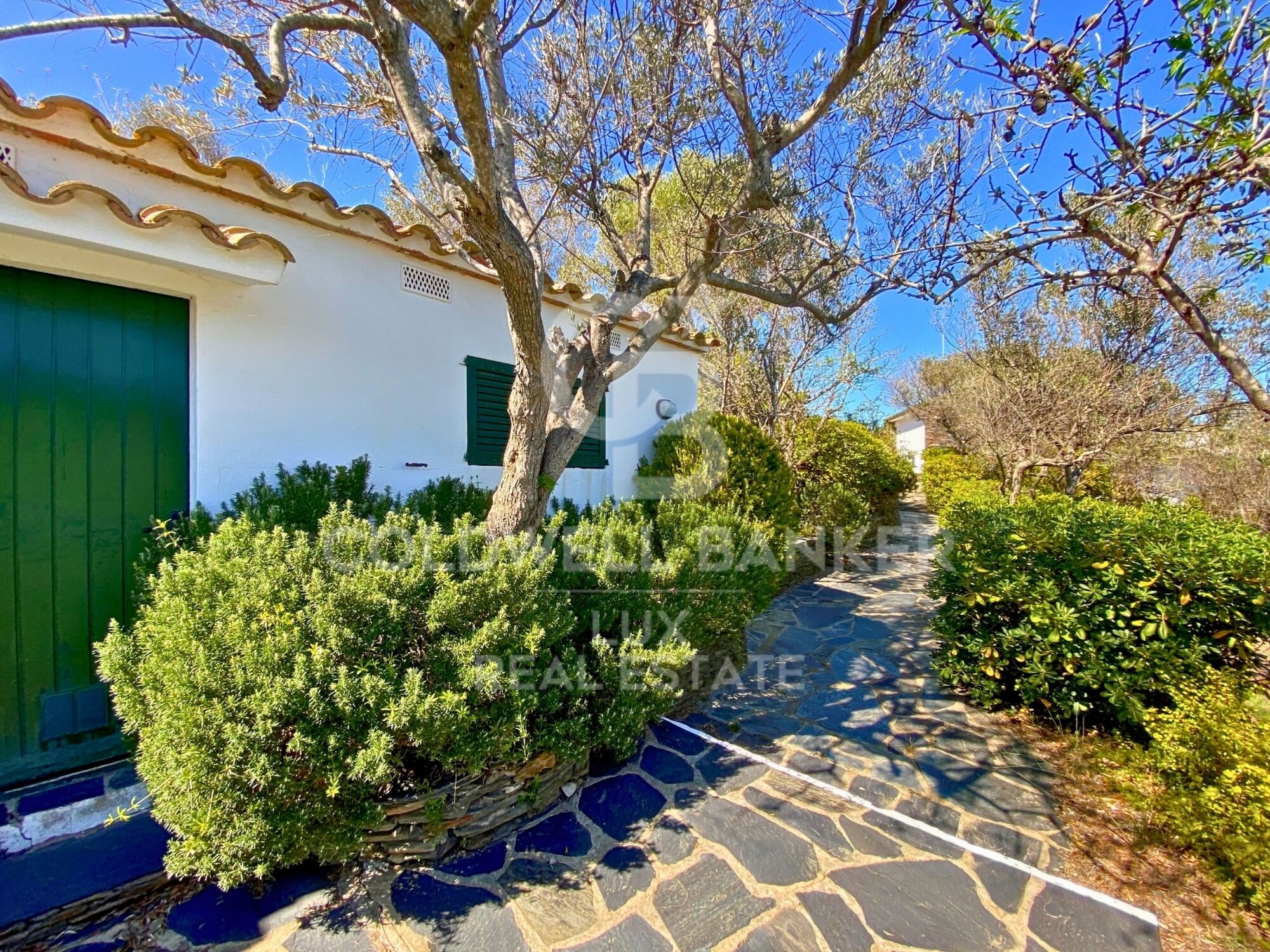 Waterfront property in Cadaqués with sea views, unique in Europe