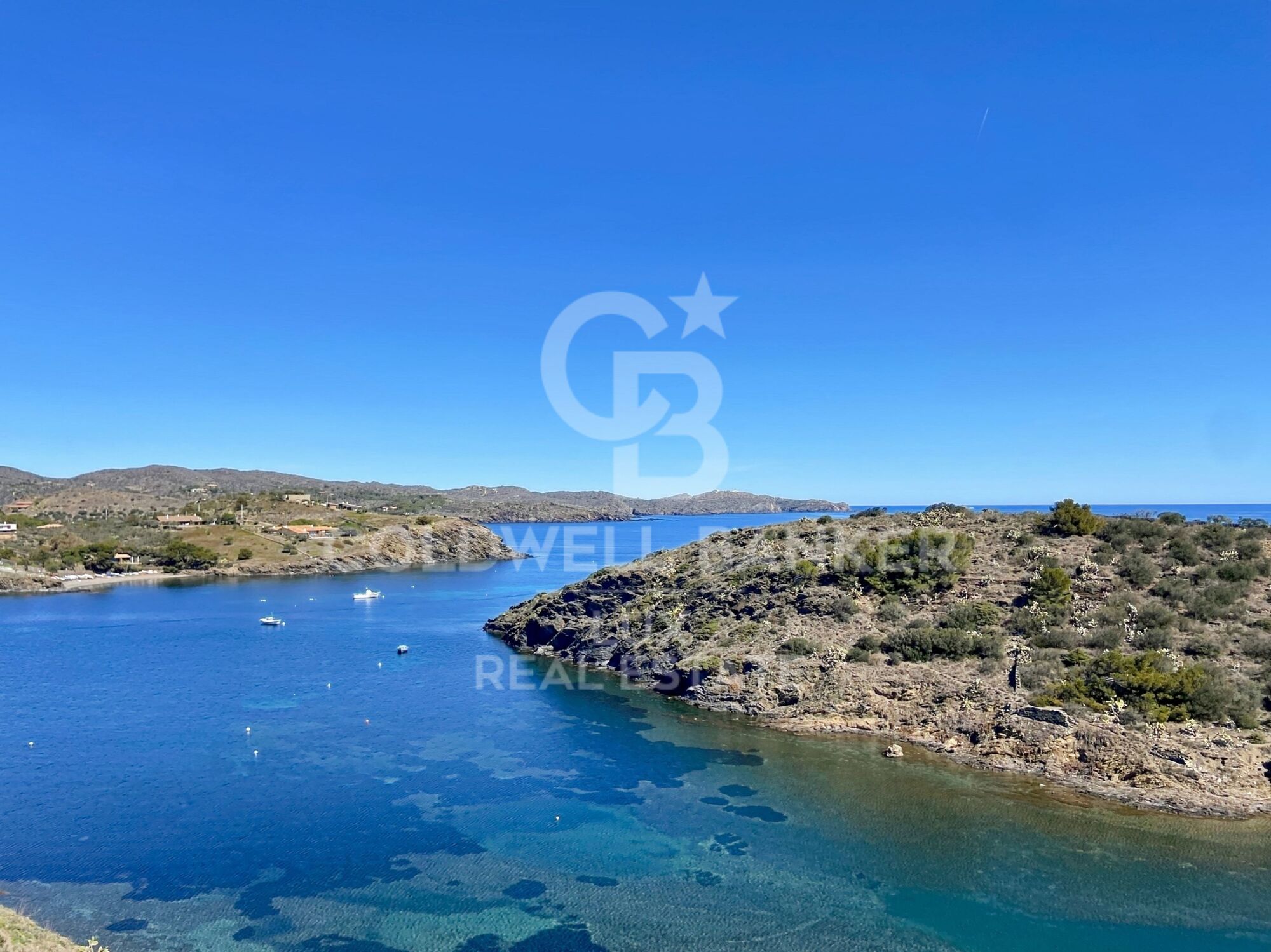 Waterfront property in Cadaqués with sea views, unique in Europe