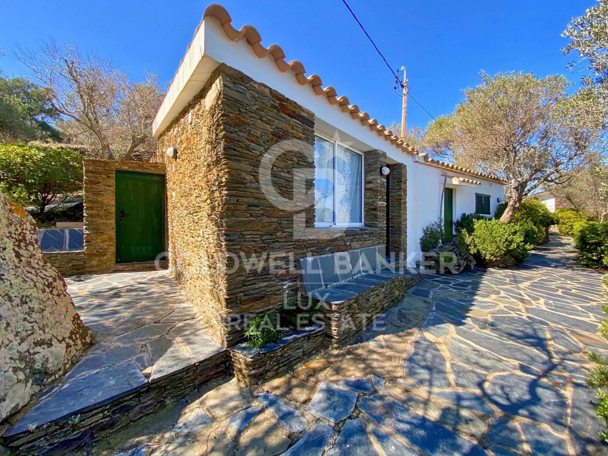 Waterfront property in Cadaqués with sea views, unique in Europe