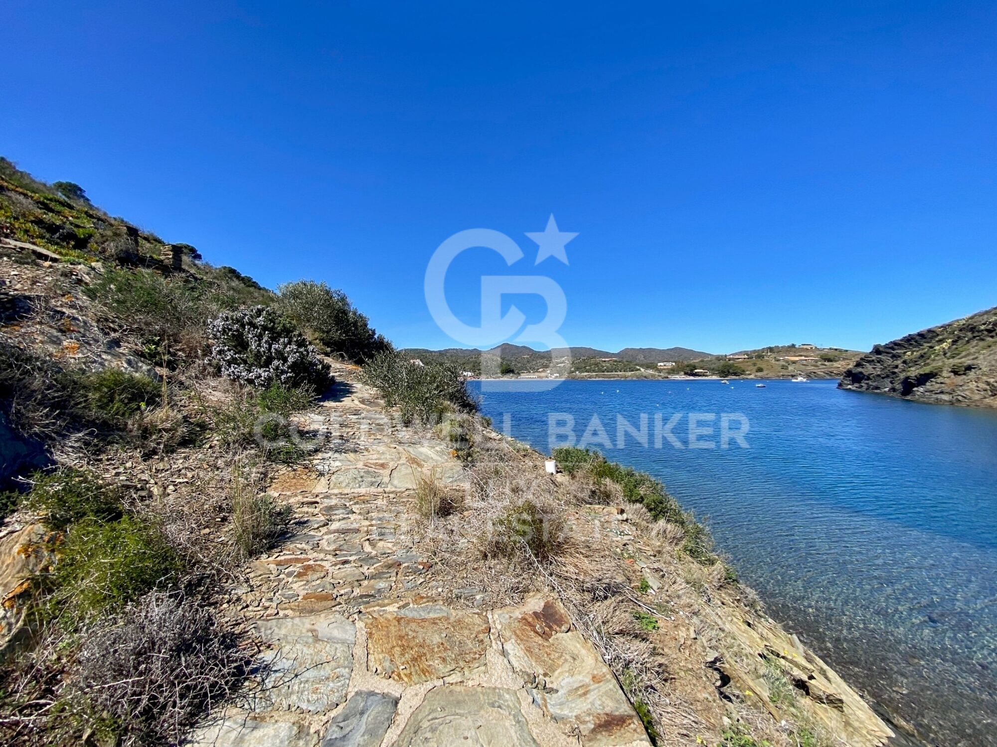 Waterfront property in Cadaqués with sea views, unique in Europe