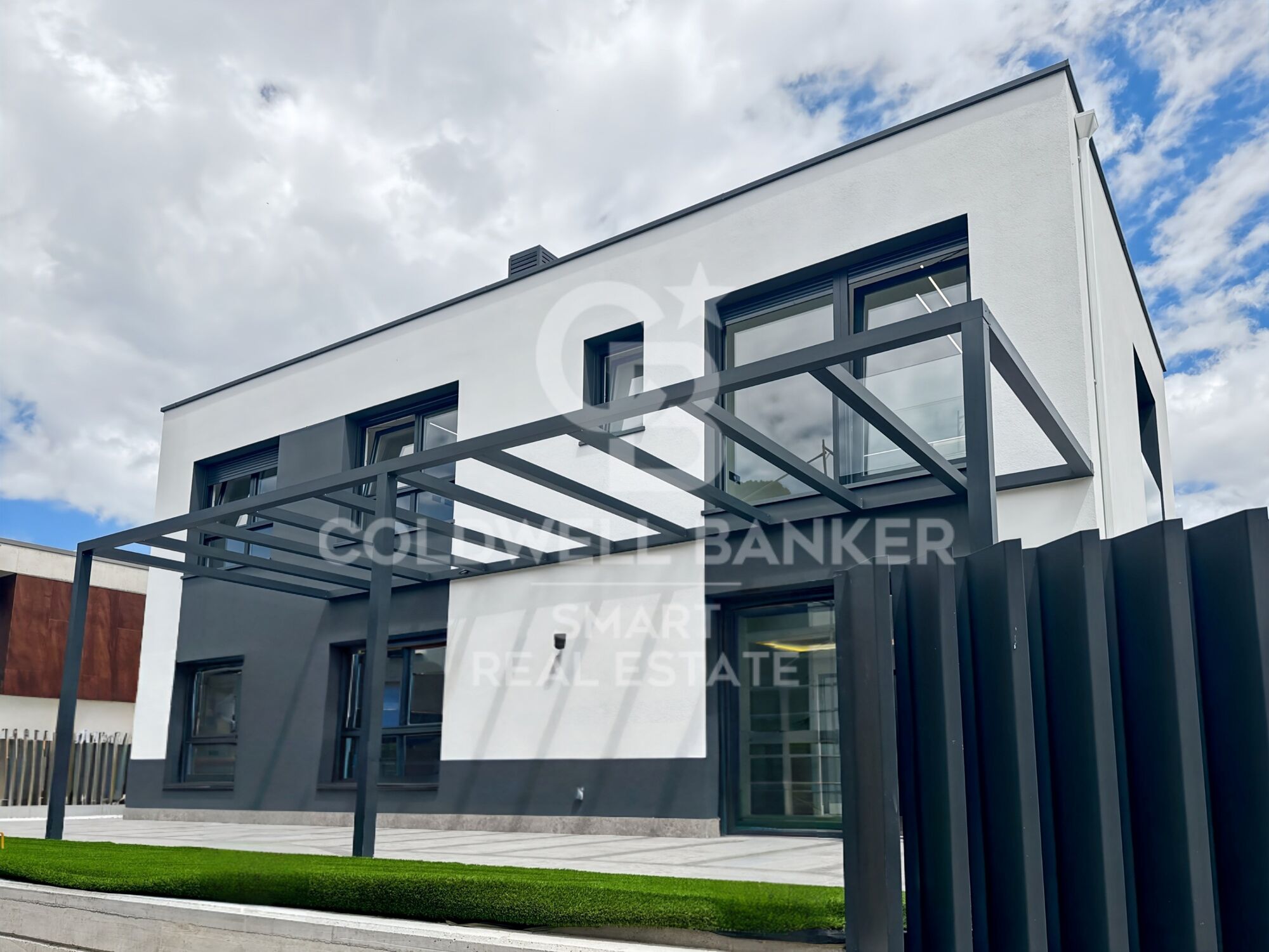 Obra nueva al lado del Club de Tenis de Oleiros