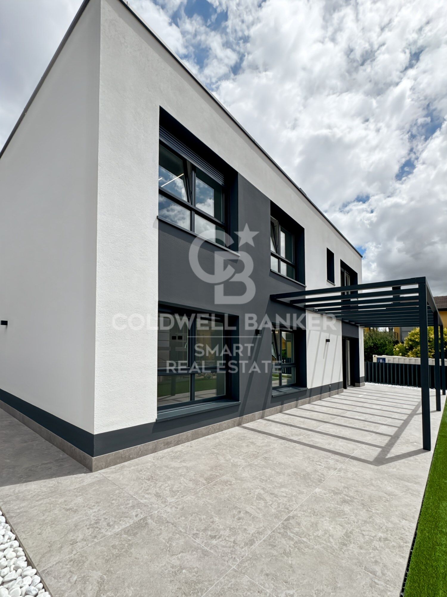 Obra nueva al lado del Club de Tenis de Oleiros