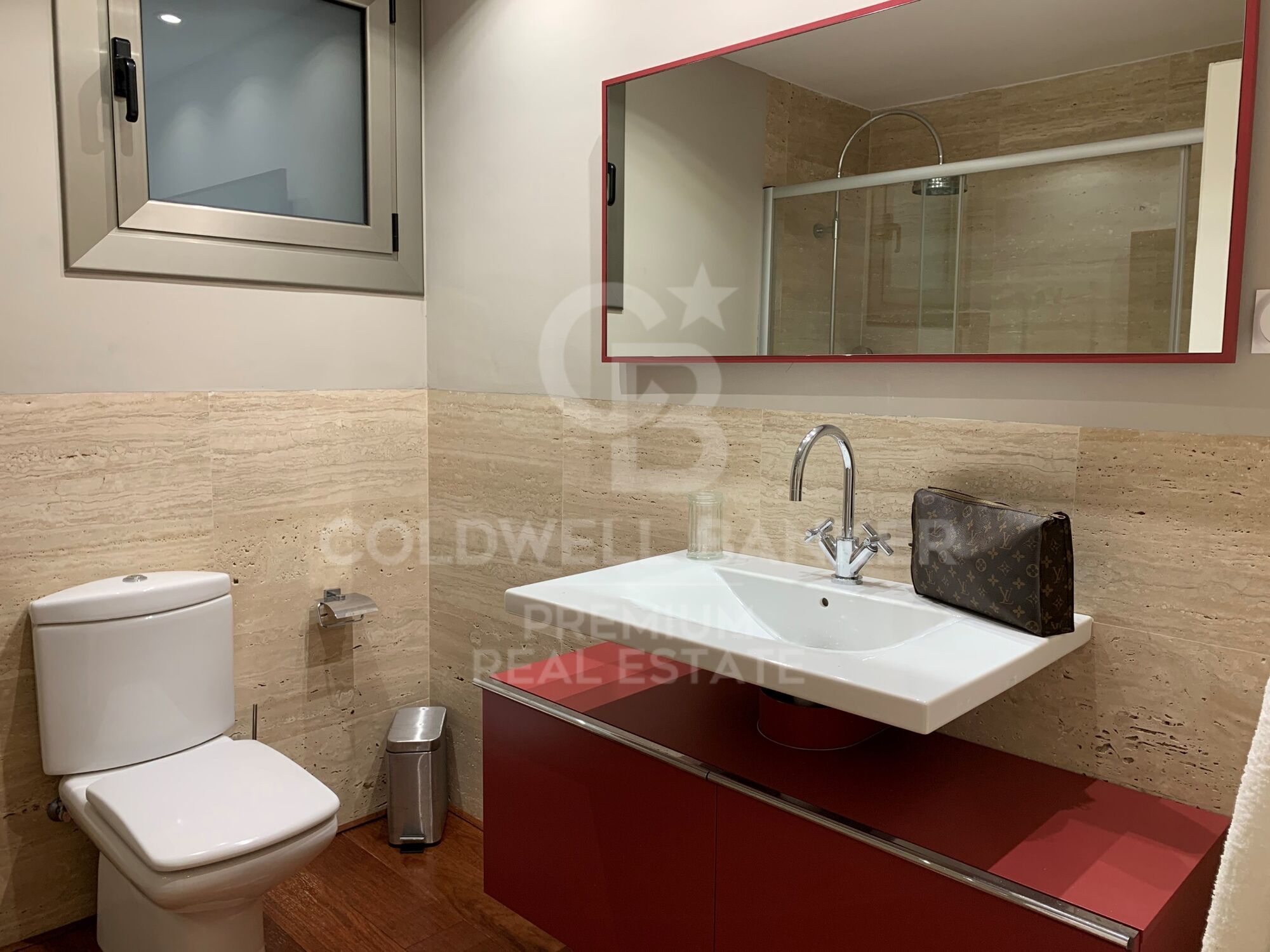 Magnificent villa totally private