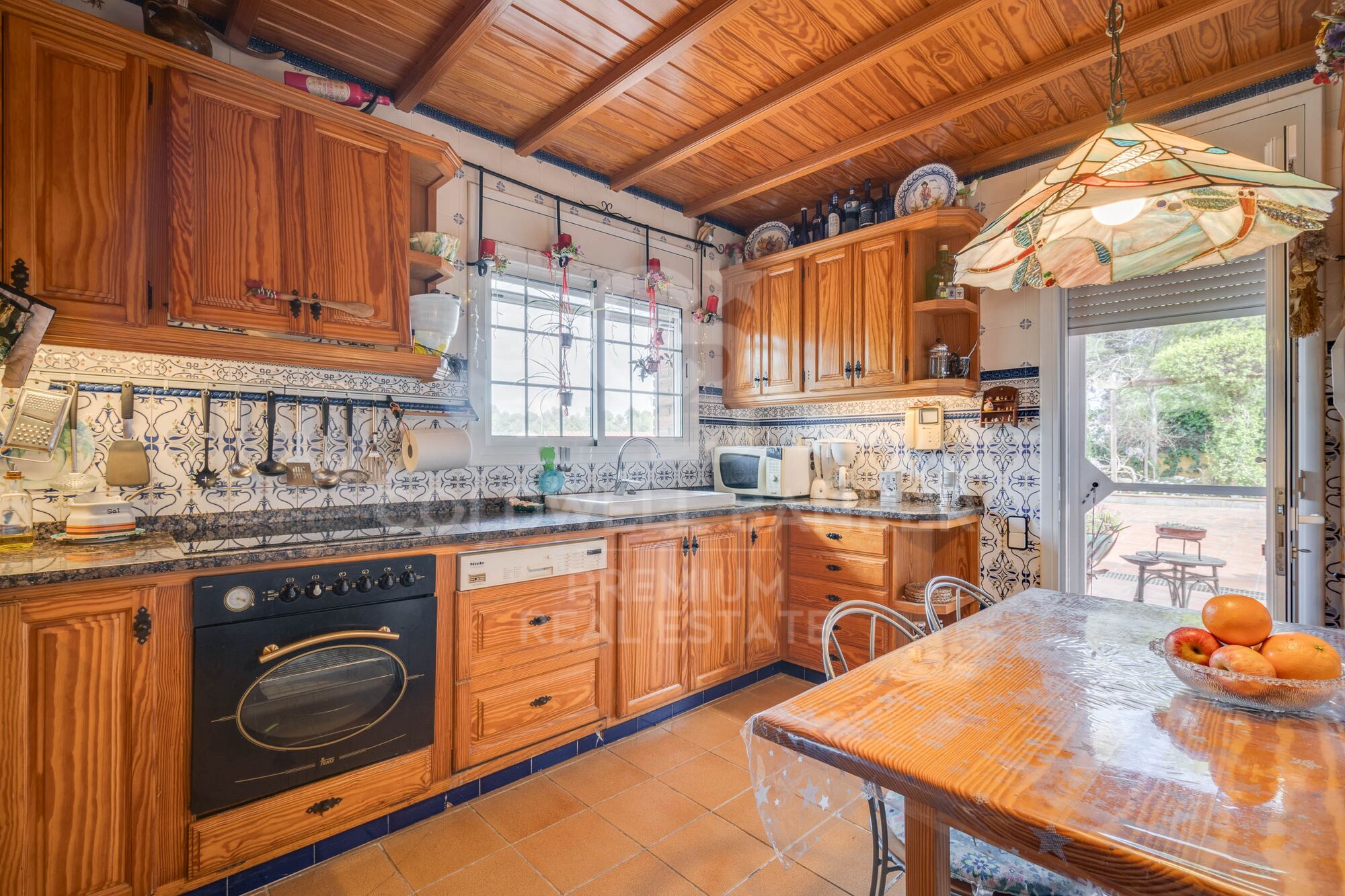 Espacio y Serenidad: Una Oportunidad Única en Can Mir - Castellnou