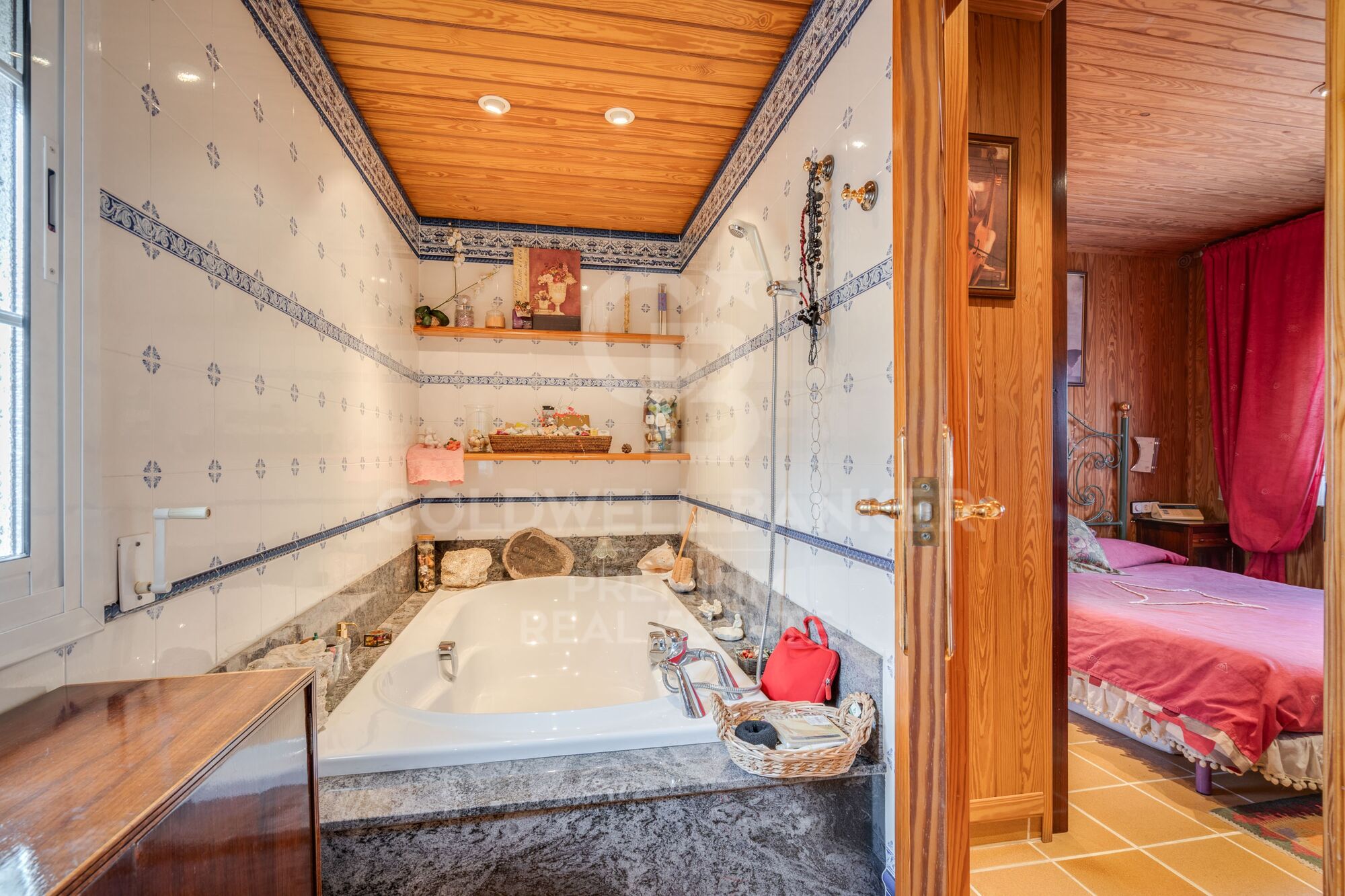 Espacio y Serenidad: Una Oportunidad Única en Can Mir - Castellnou