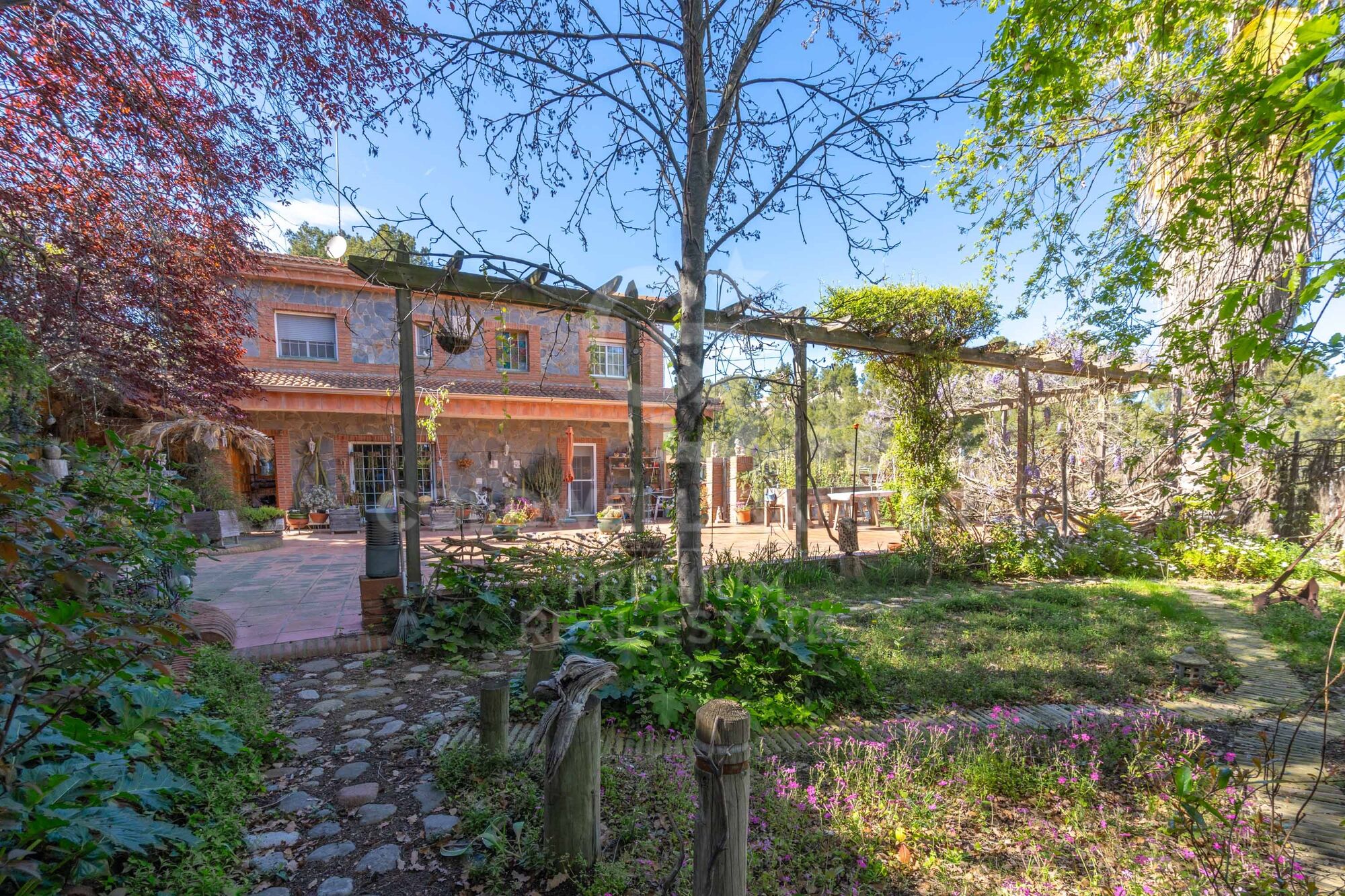 Space and Serenity: A Unique Opportunity in Can Mir - Castellnou