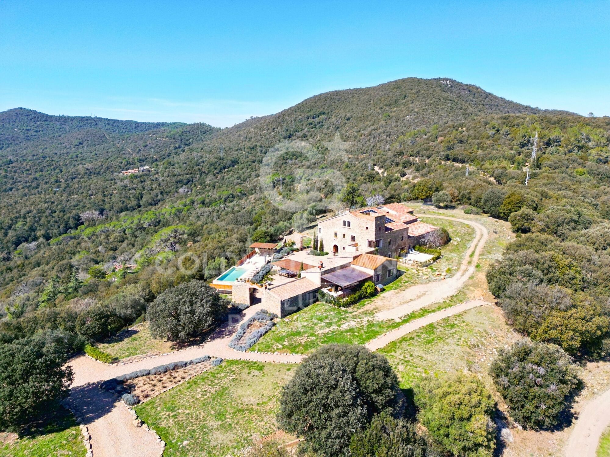 Magnifique propriété nichée à Montnegre au nord de l'Espagne