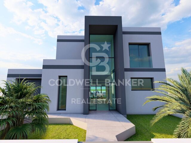 High-end property to build in Empuriabrava, Spain