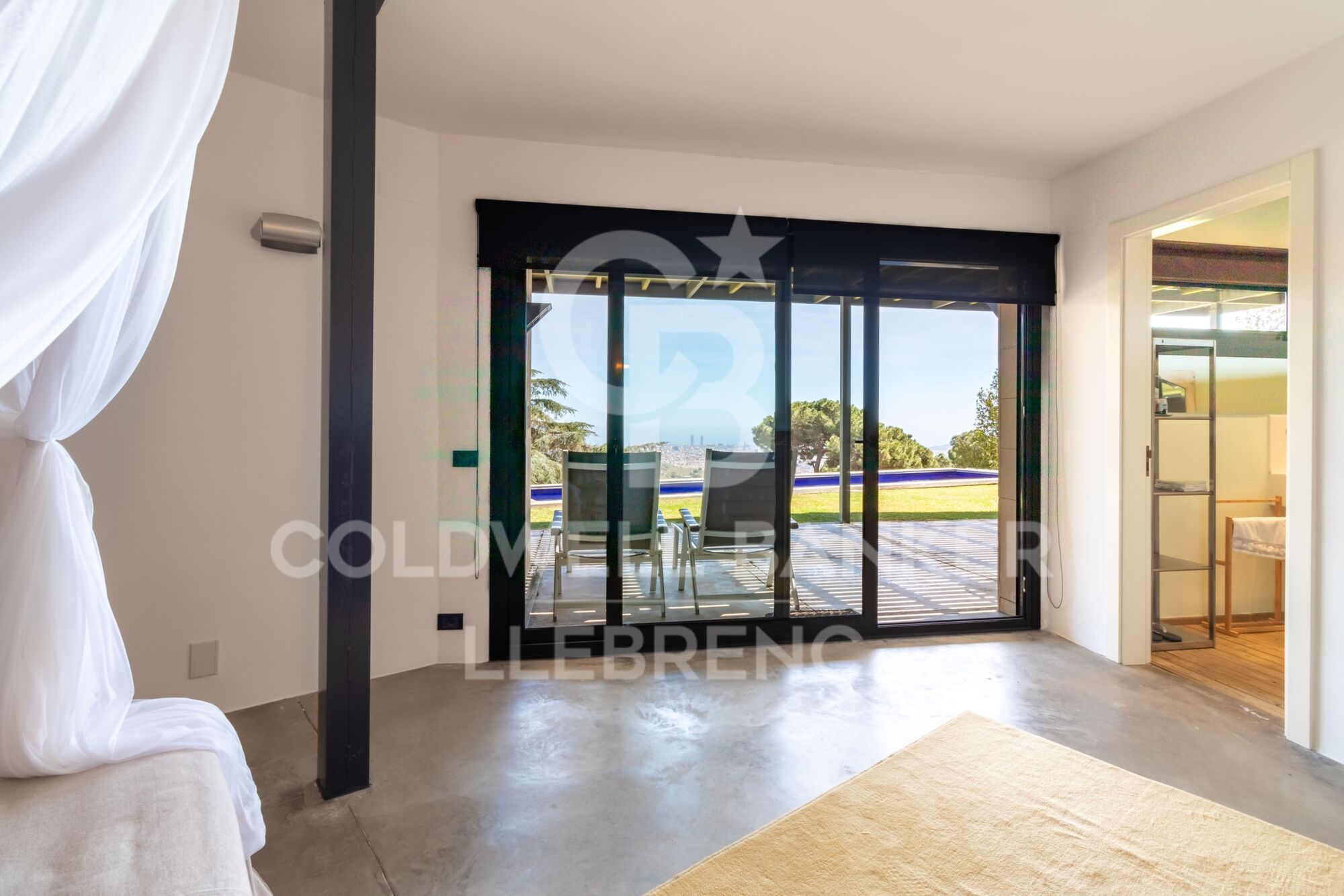 Superbe maison design à vendre à Vallvidrera avec jardin et piscine