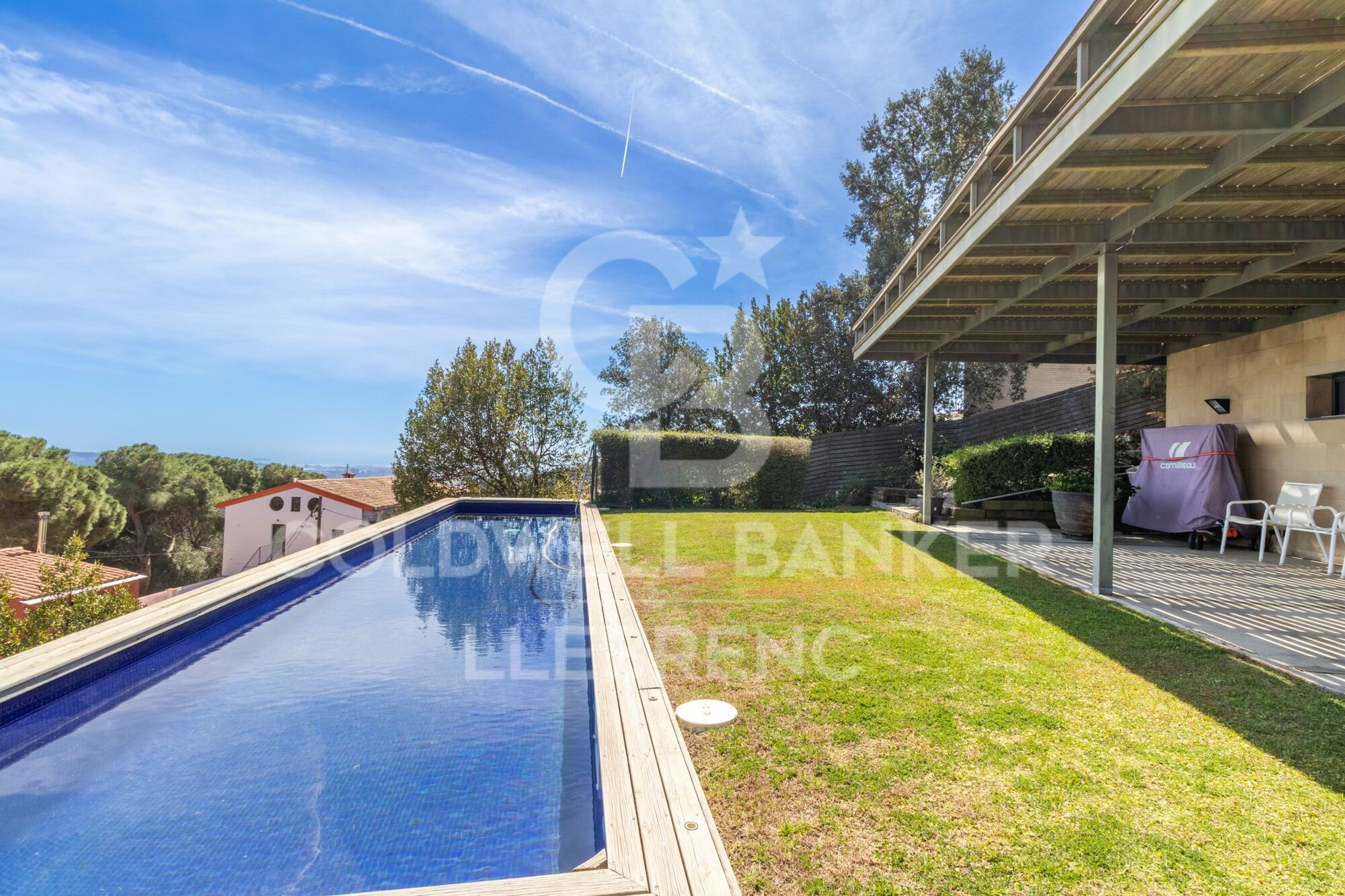 Superbe maison design à vendre à Vallvidrera avec jardin et piscine