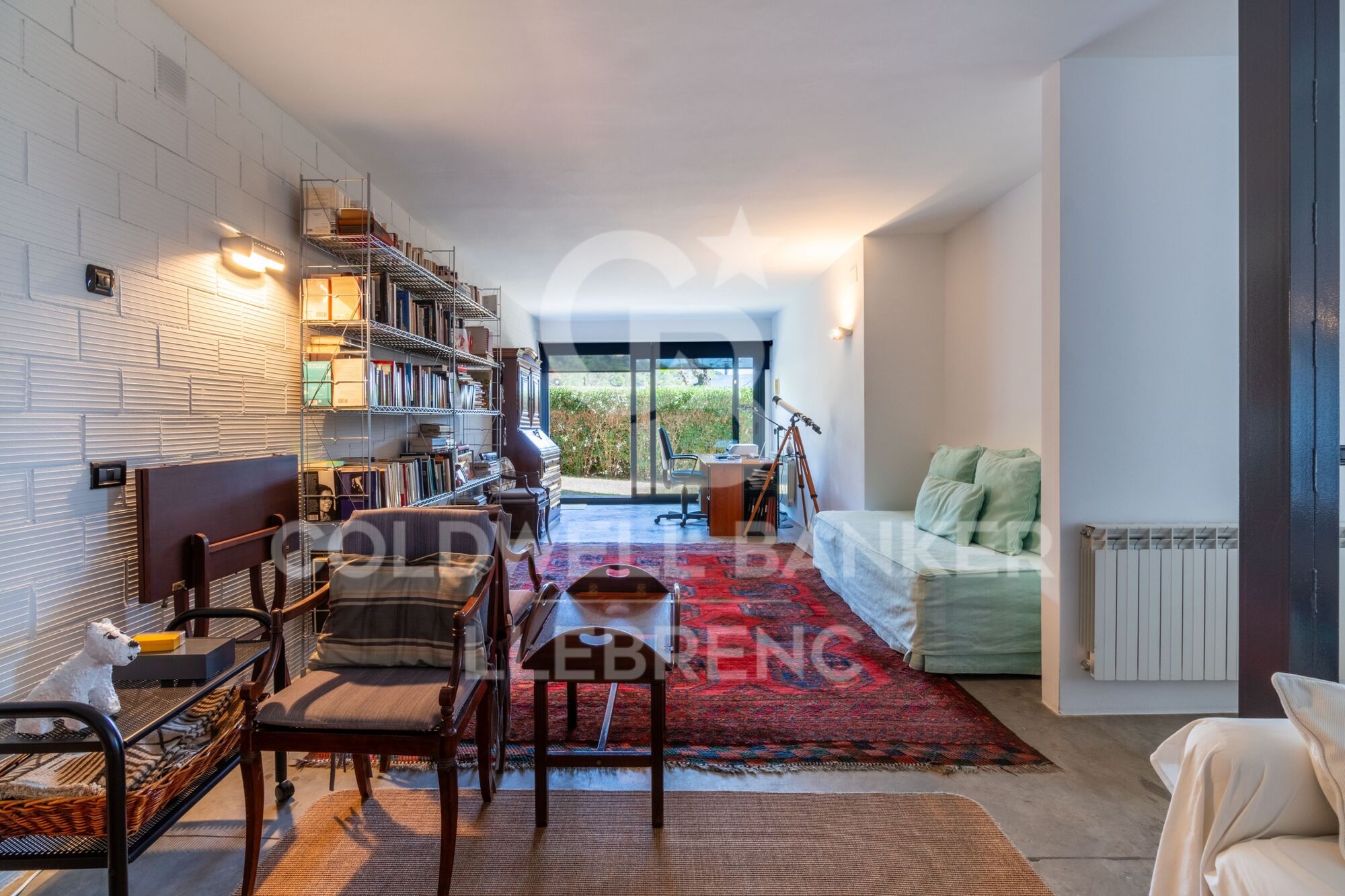 Espectacular casa de diseño en venta en Vallvidrera con jardín y piscina