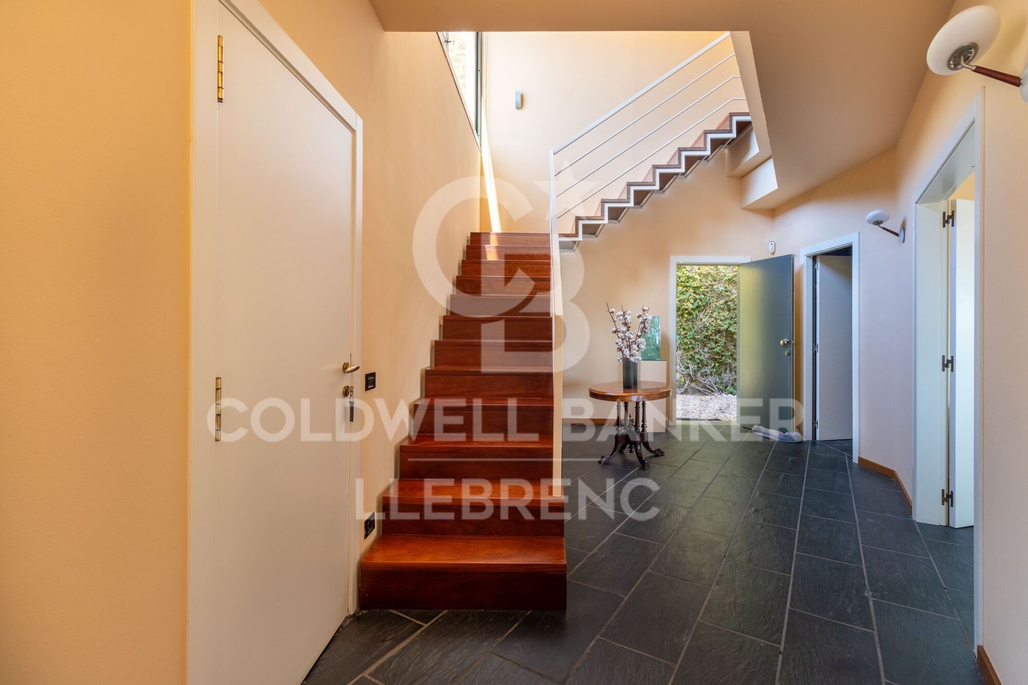Superbe maison design à vendre à Vallvidrera avec jardin et piscine