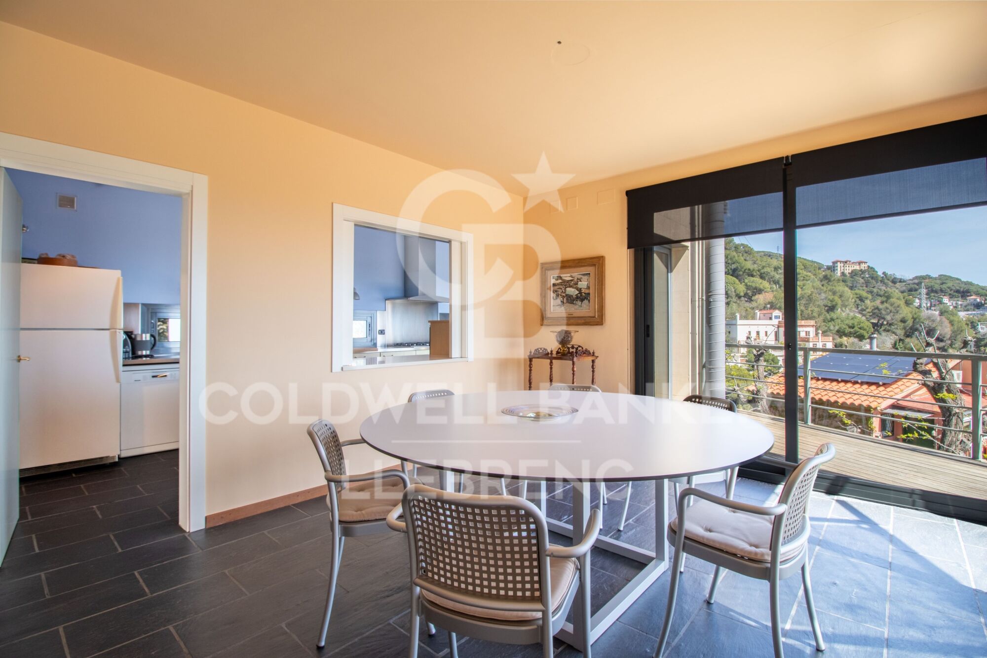 Superbe maison design à vendre à Vallvidrera avec jardin et piscine