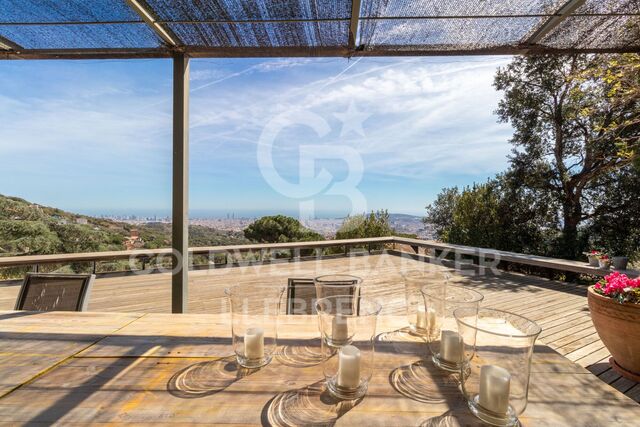 Superbe maison design à vendre à Vallvidrera avec jardin et piscine