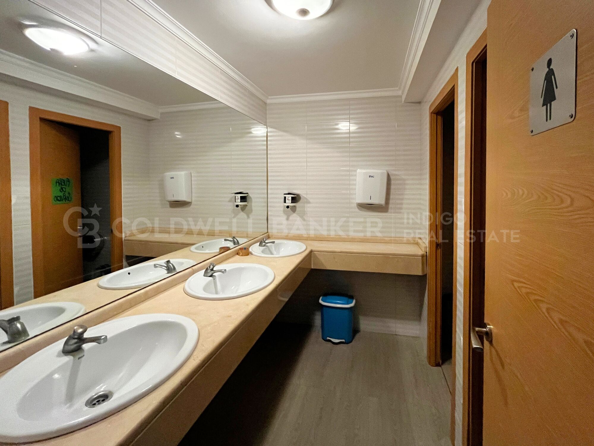 Local a pie de playa en Panxon, Nigrán