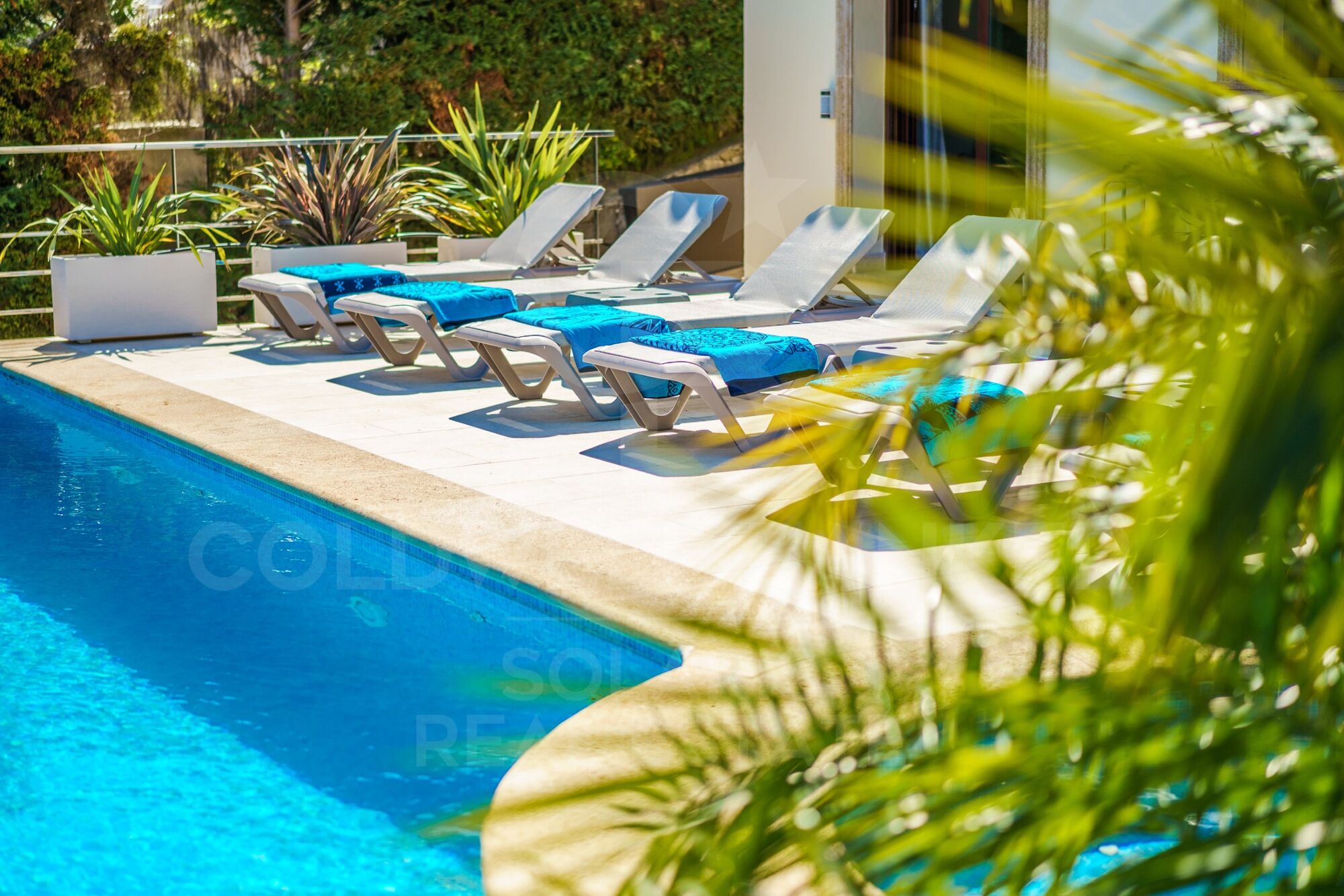 ORCHID HOUSE with incredible view