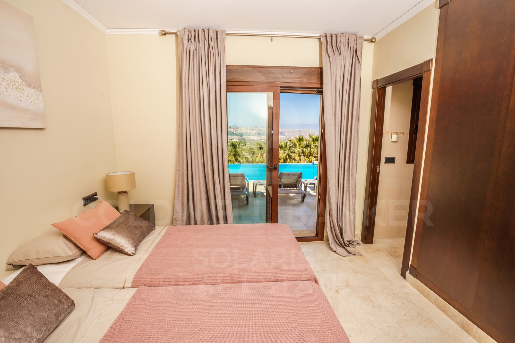 ORCHID HOUSE with incredible view