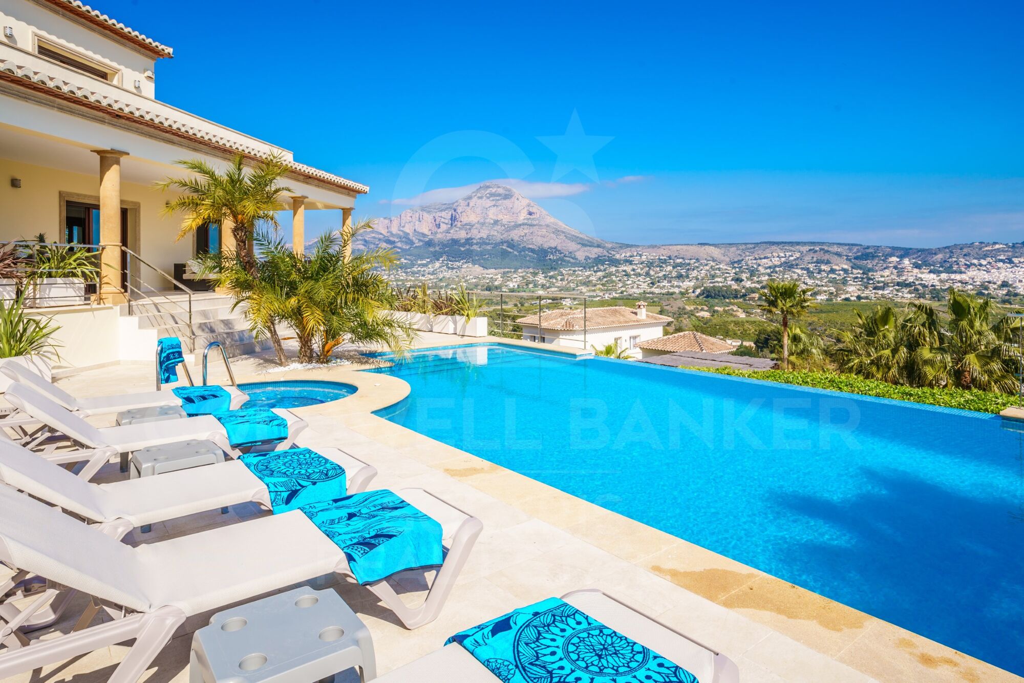 ORCHID HOUSE with incredible view