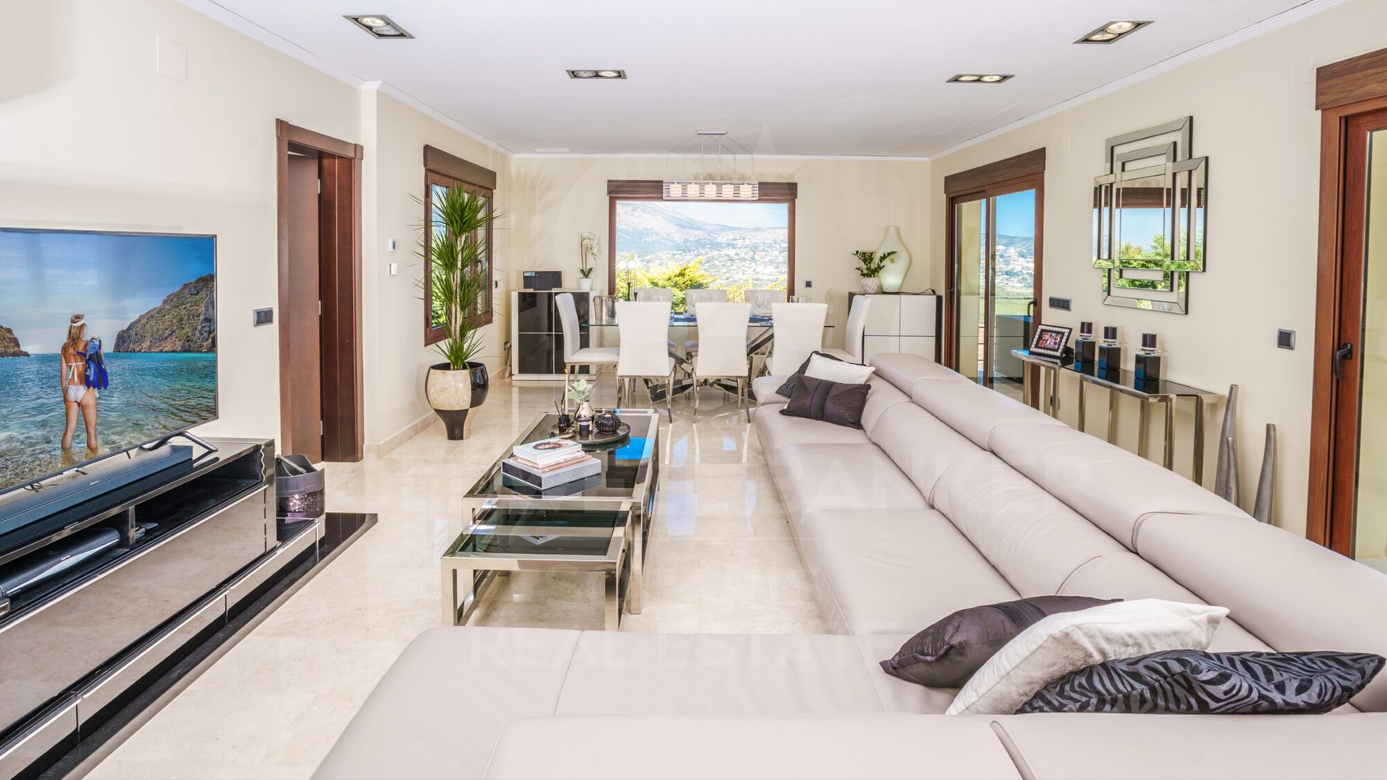 ORCHID HOUSE with incredible view