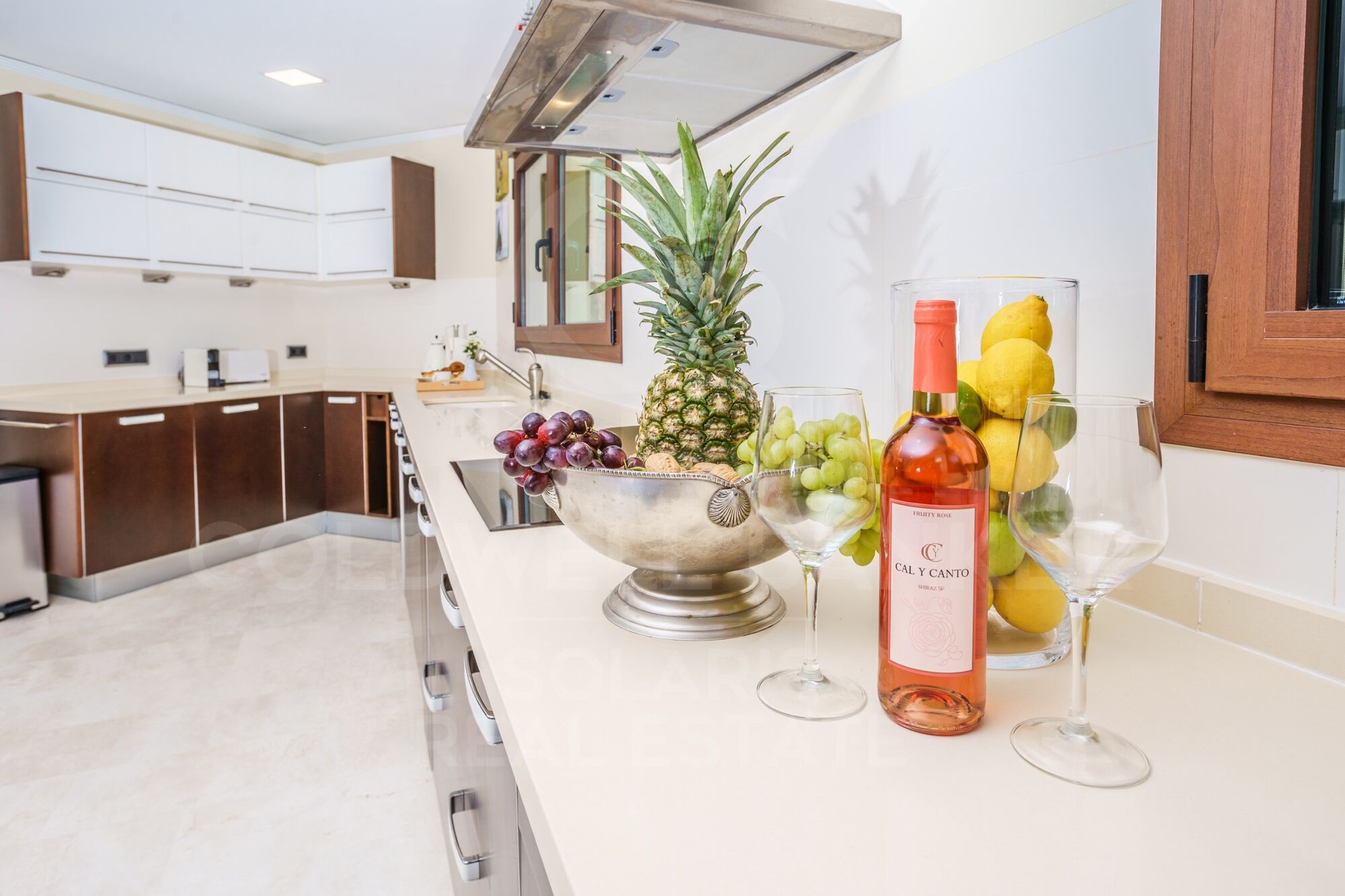 ORCHID HOUSE with incredible view