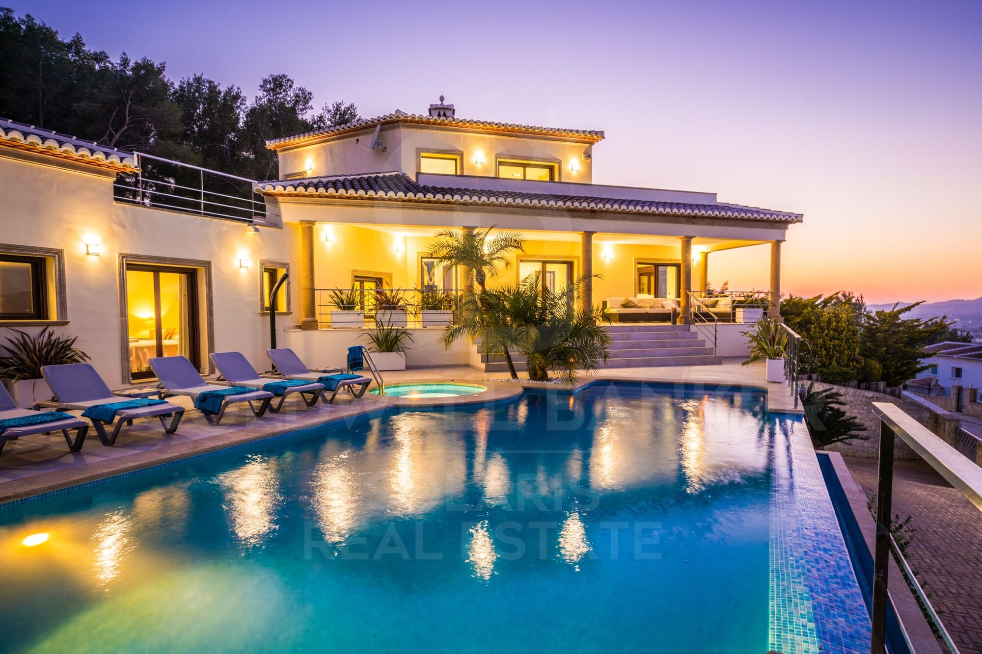 ORCHID HOUSE with incredible view