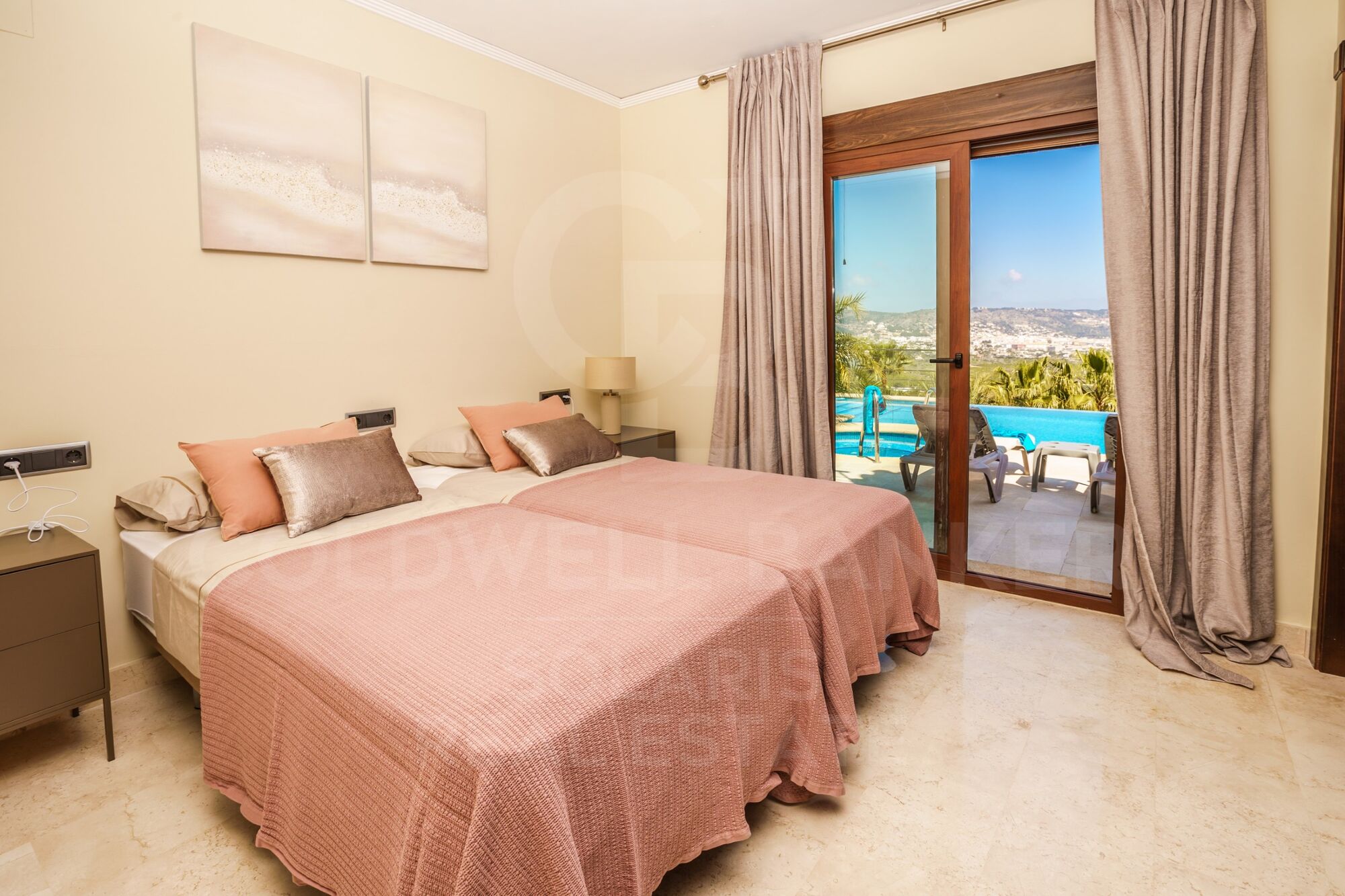 ORCHID HOUSE with incredible view