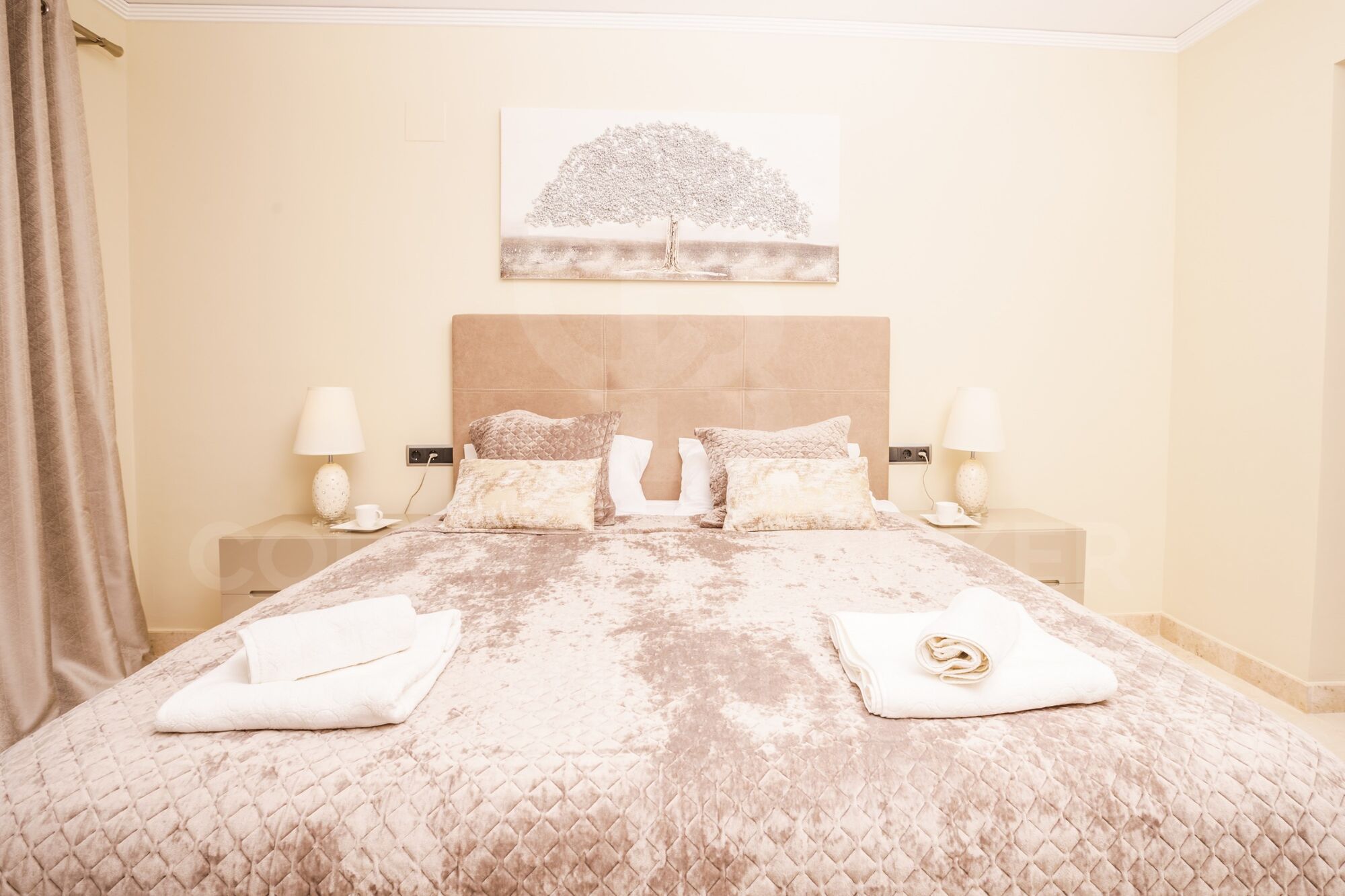 ORCHID HOUSE with incredible view