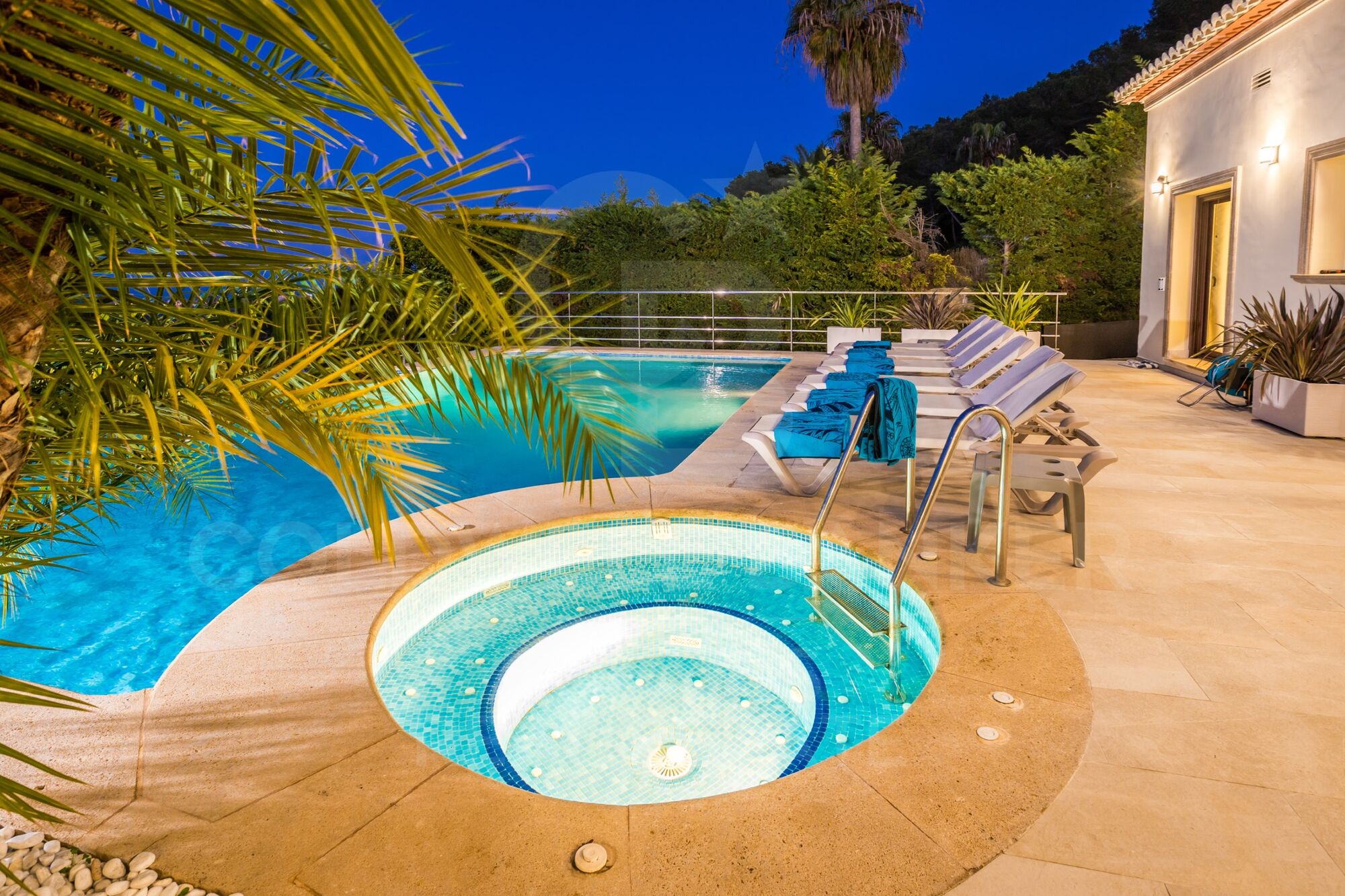 ORCHID HOUSE with incredible view