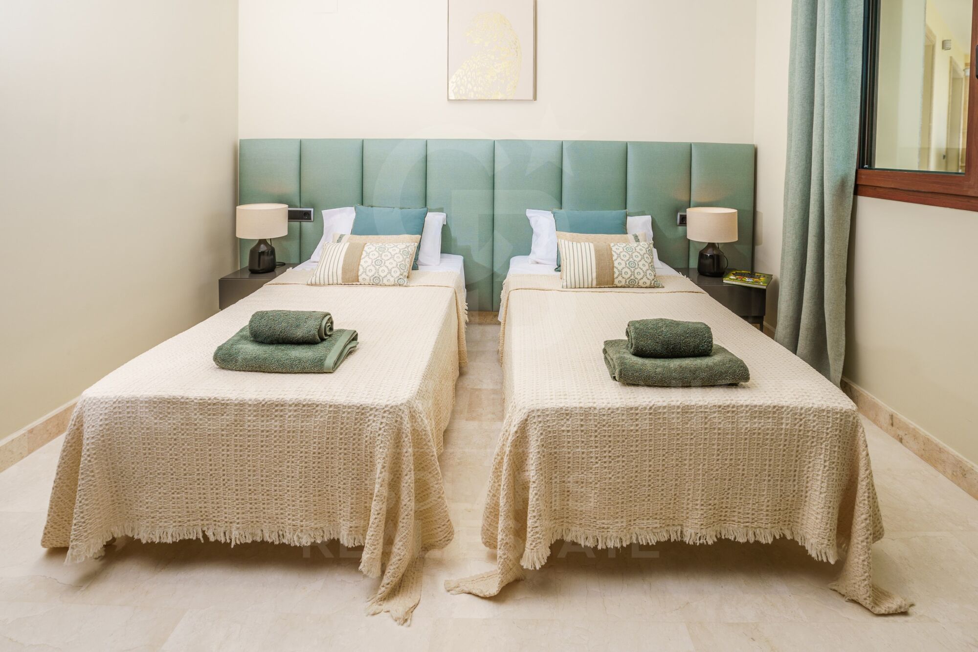 ORCHID HOUSE with incredible view