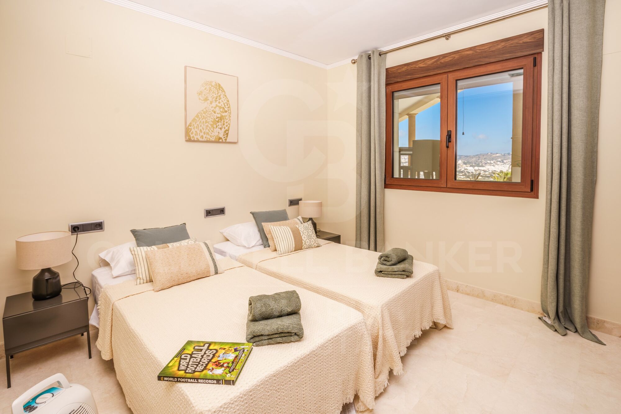 MAISON D'ORCHIDÉE avec vue incroyable