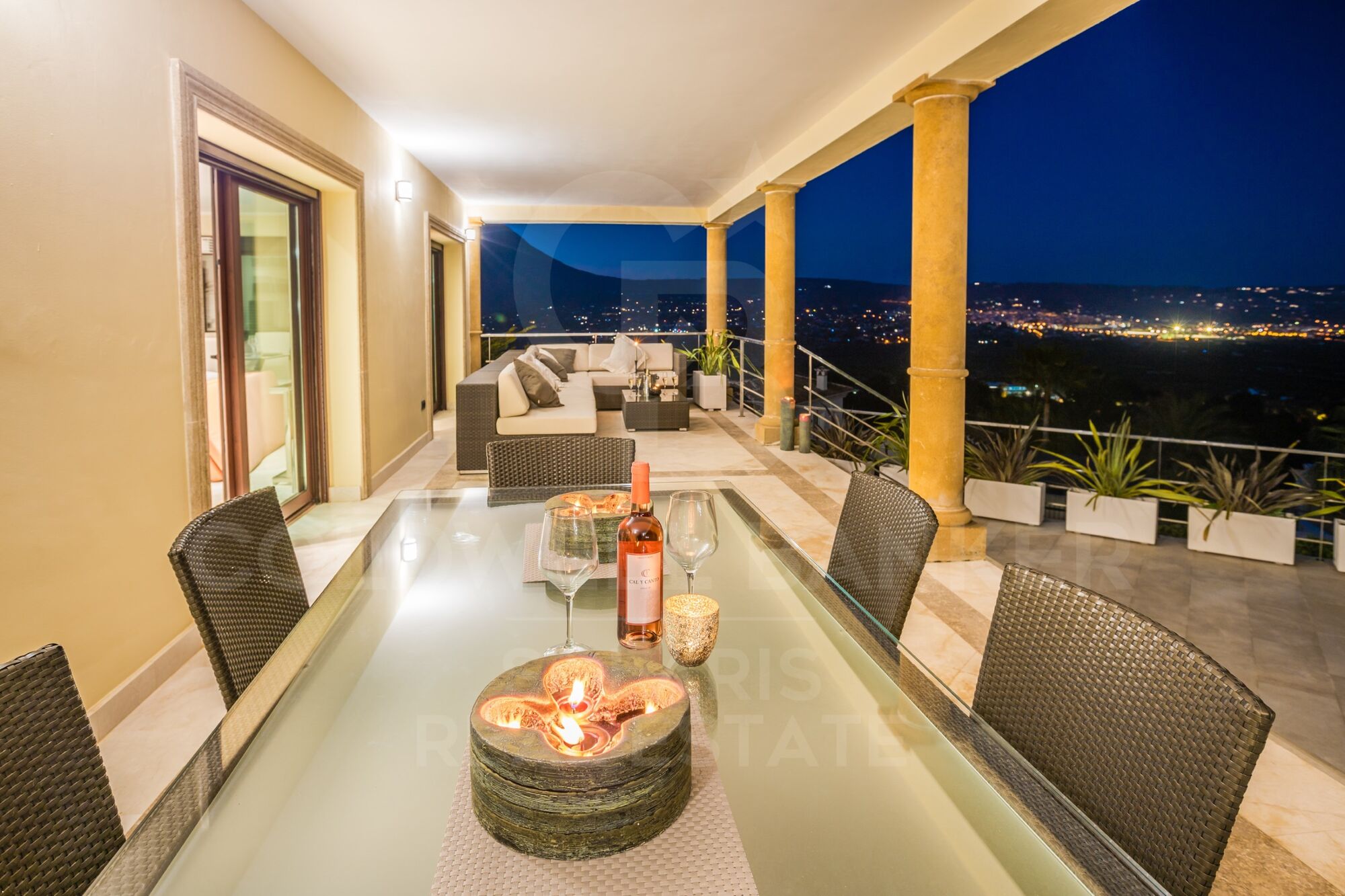 MAISON D'ORCHIDÉE avec vue incroyable