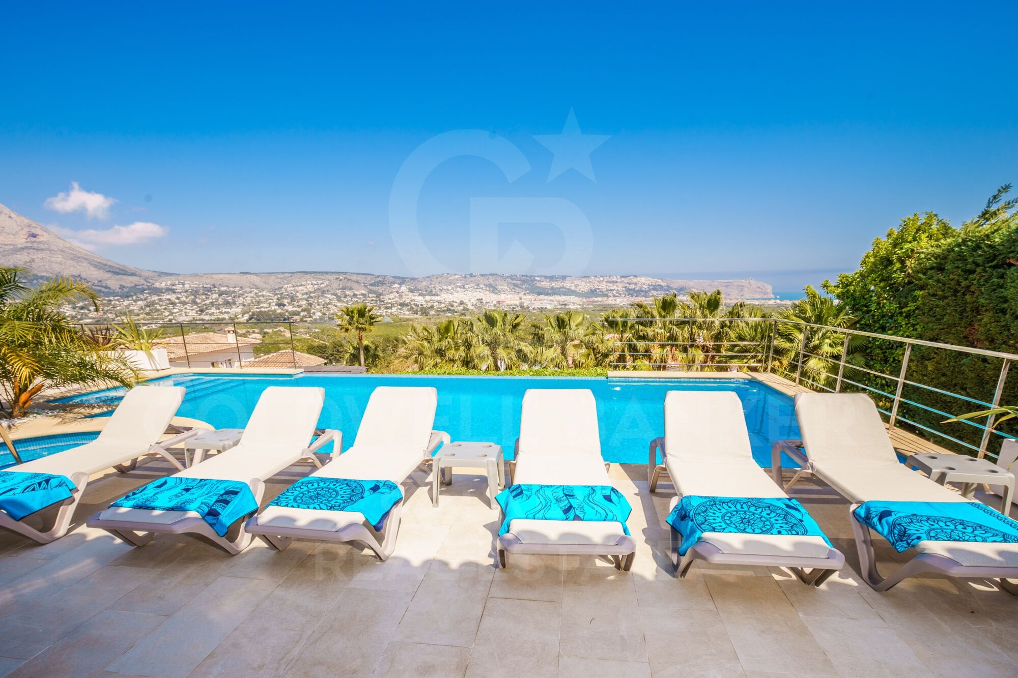 ORCHID HOUSE with incredible view