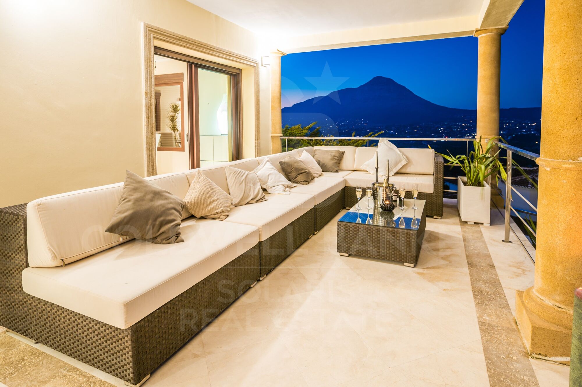 ORCHID HOUSE with incredible view