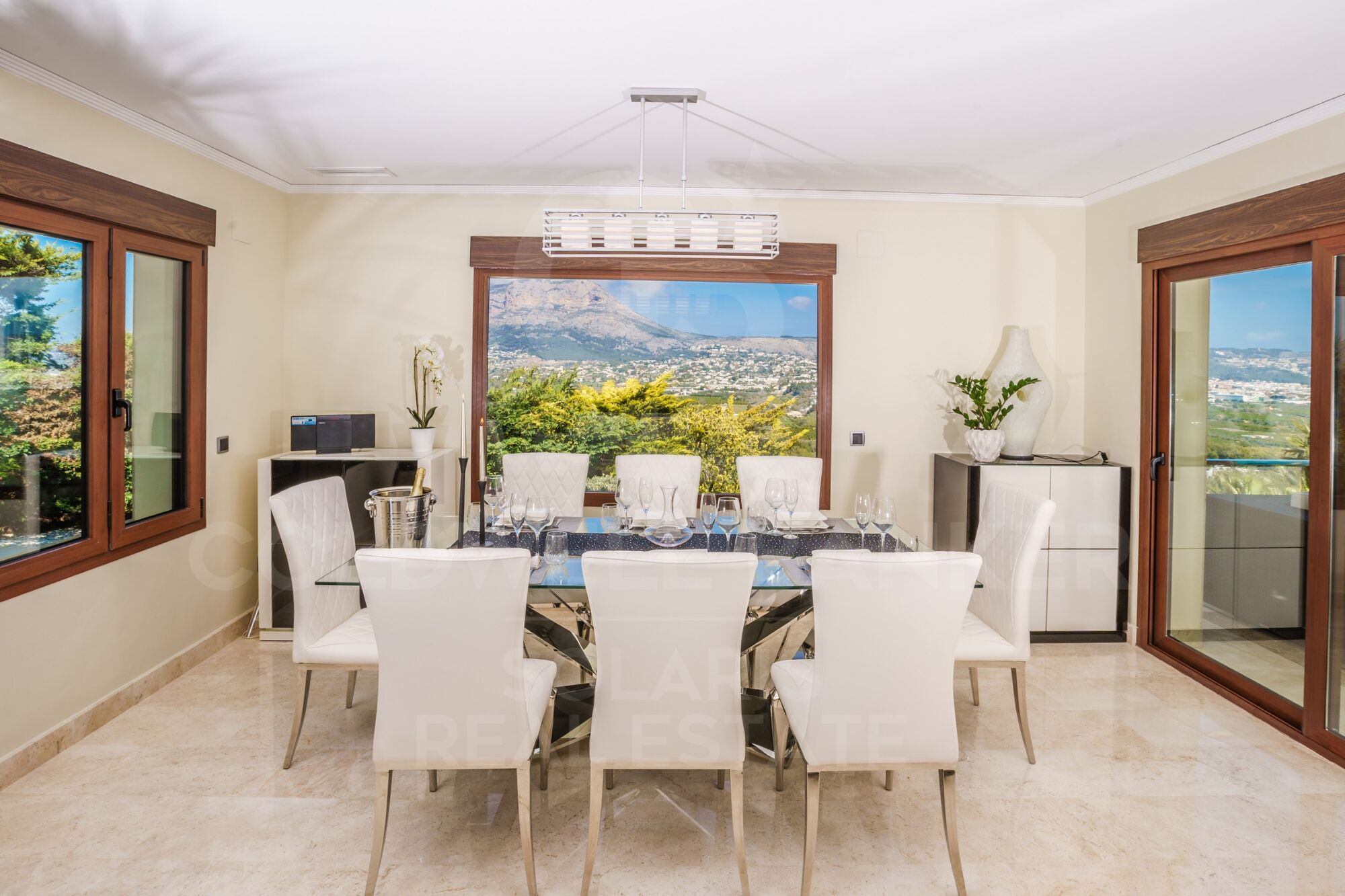 ORCHID HOUSE with incredible view