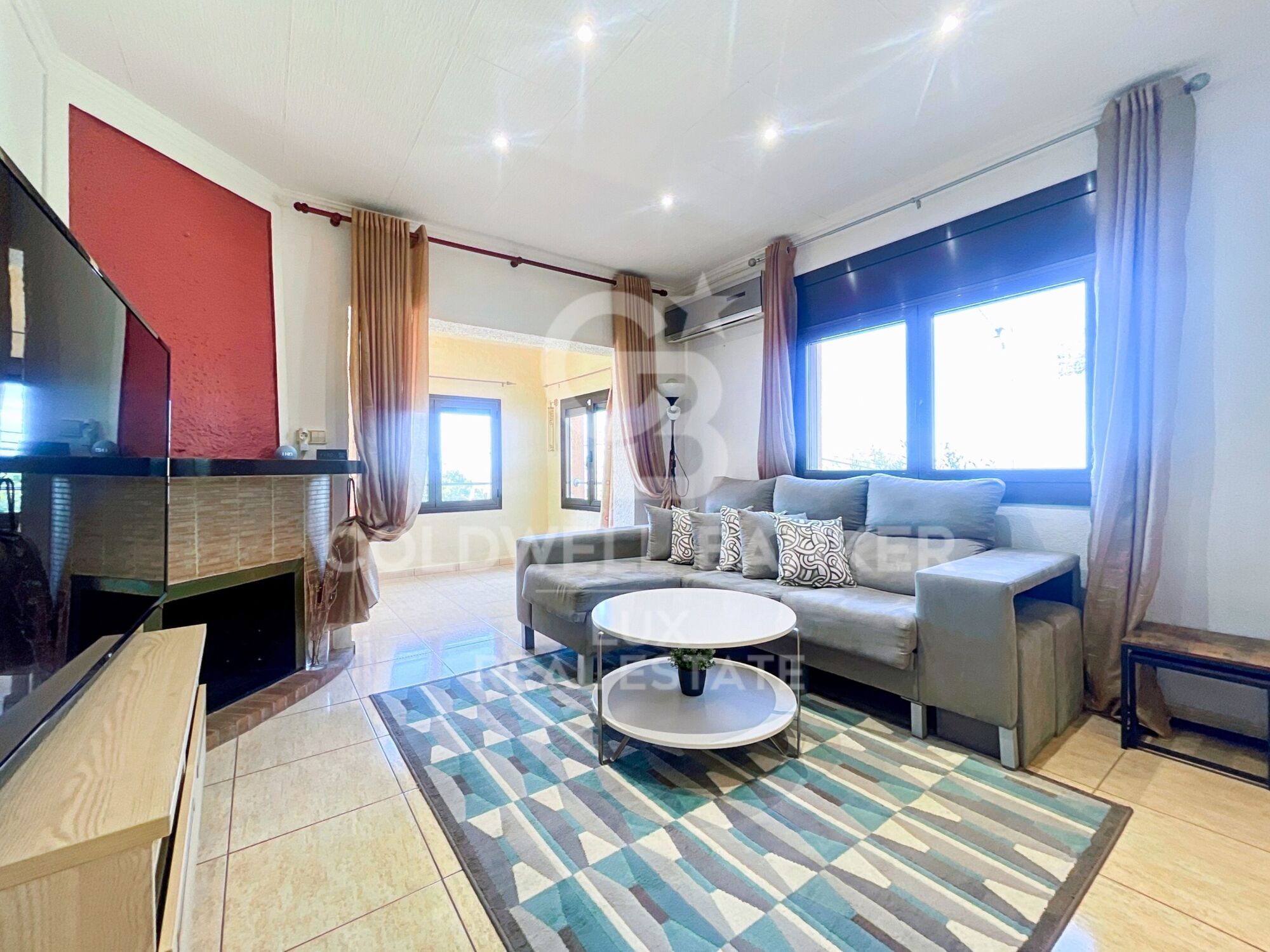 Casa con vistas al mar y a 500m del centro de Roses