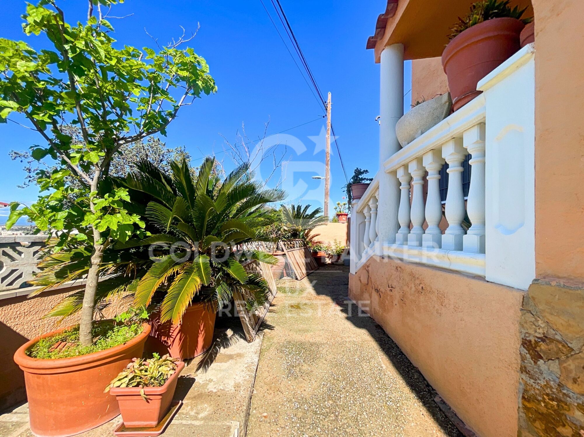 Casa con vistas al mar y a 500m del centro de Roses