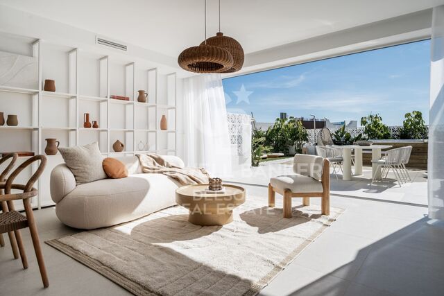 Town House 3 Bedrooms Sale Marbella